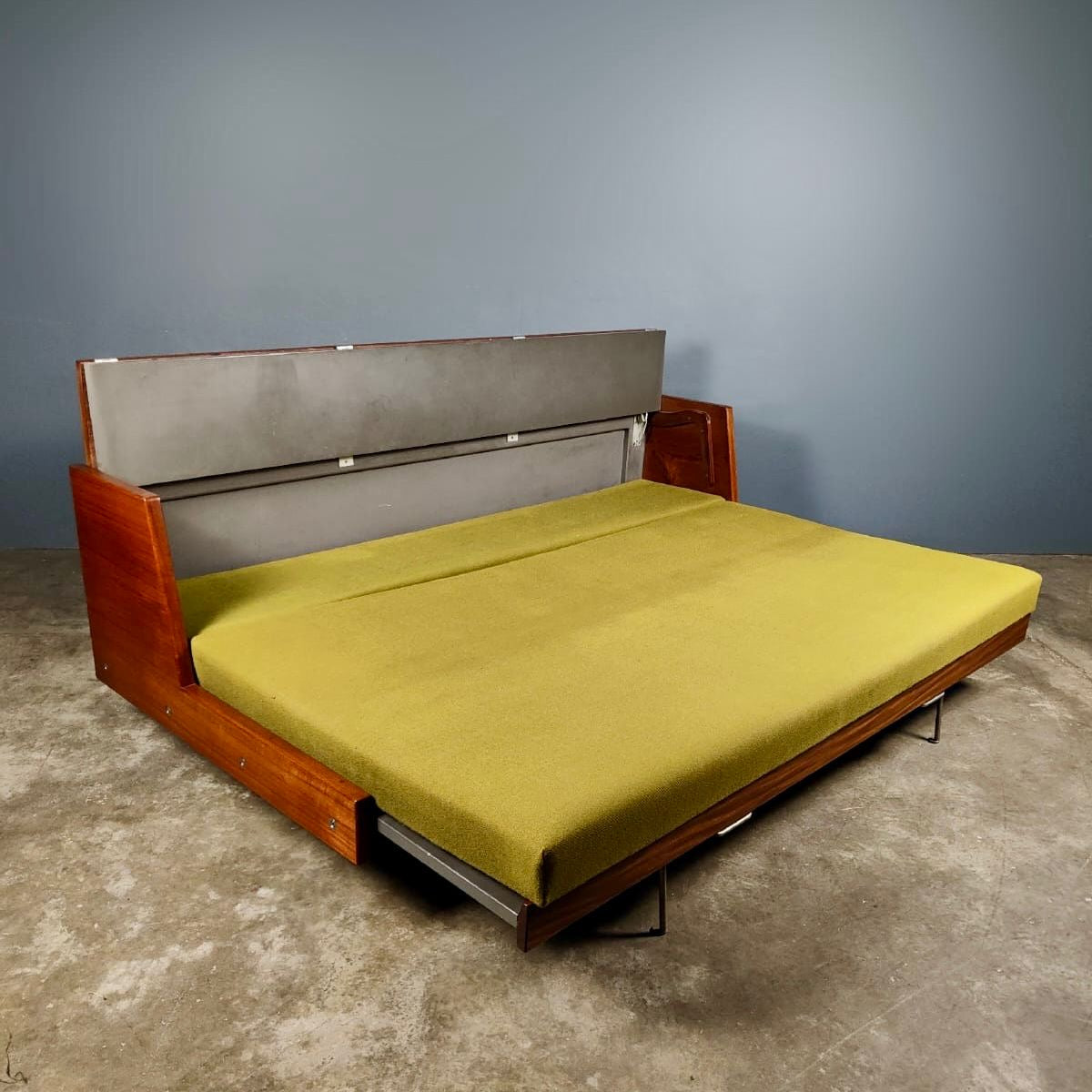 SOLD Mid Century Danish Sofa Bed/Daybed By Hans J Wegner For Getama GE-258 Vintage Retro MCM