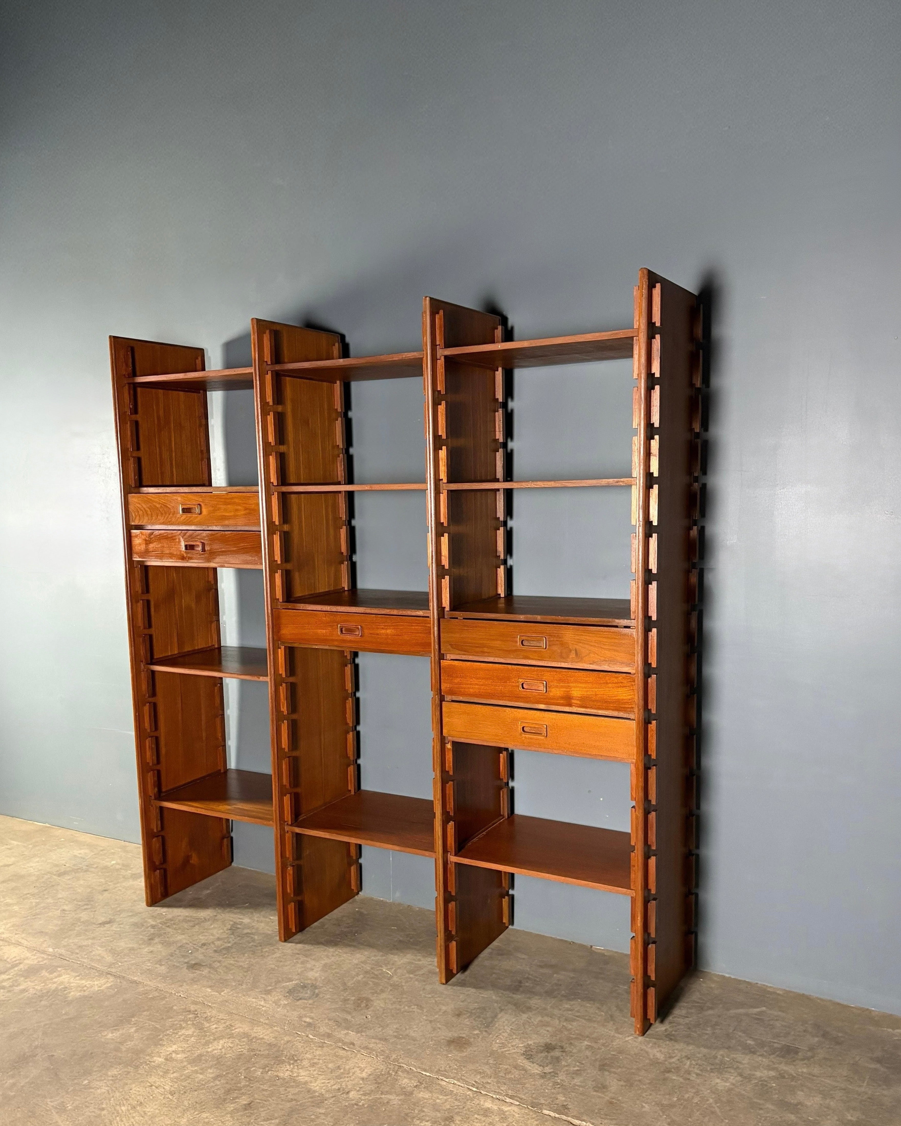 Gianfranco Frattini For Bernini Model 540 Teak Italian Modular Shelving System/Bookcase/Room Divider Mid Century Vintage Retro MCM