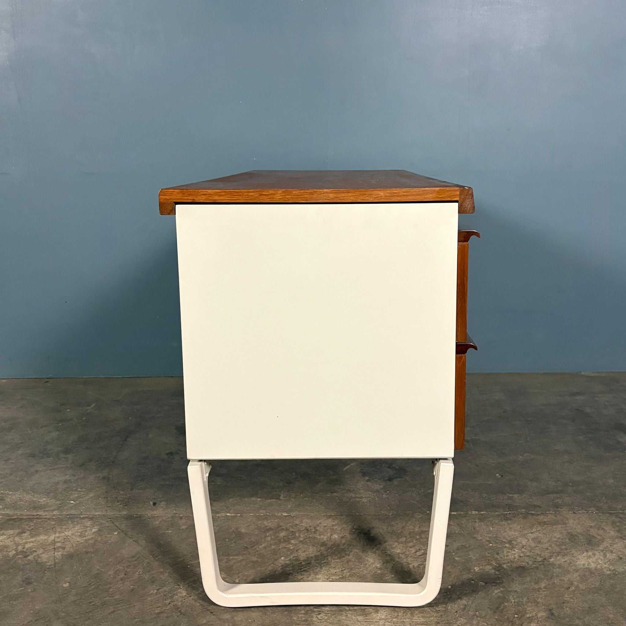 SOLD Chest Of Drawers Bath Cabinet Makers BCM Mid Century Vintage Retro MCM