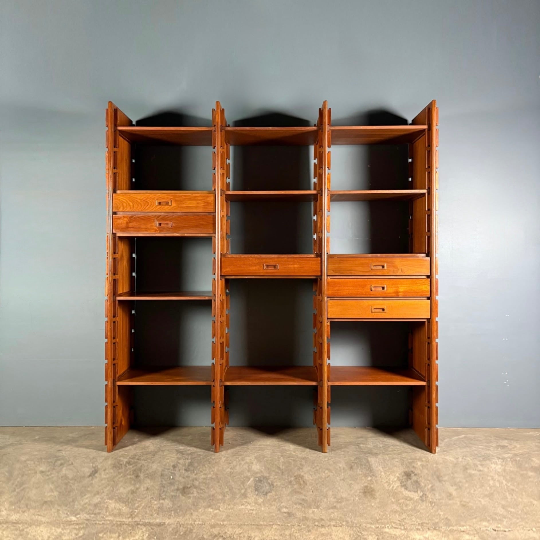 Gianfranco Frattini For Bernini Model 540 Teak Italian Modular Shelving System/Bookcase/Room Divider Mid Century Vintage Retro MCM