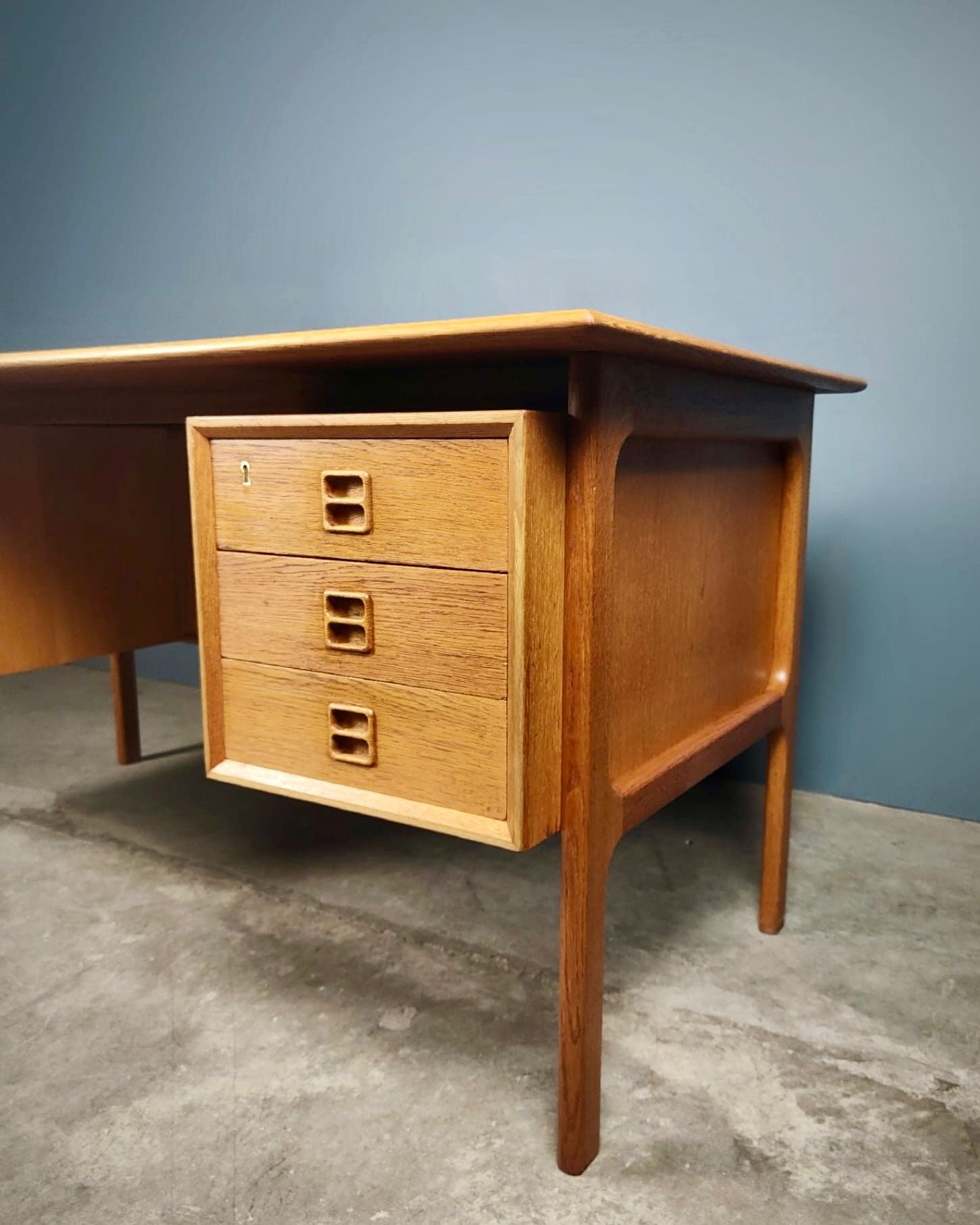 SOLD Mid Century Danish Oak Desk By Arne Vodder For Sibast Vintage Retro MCM