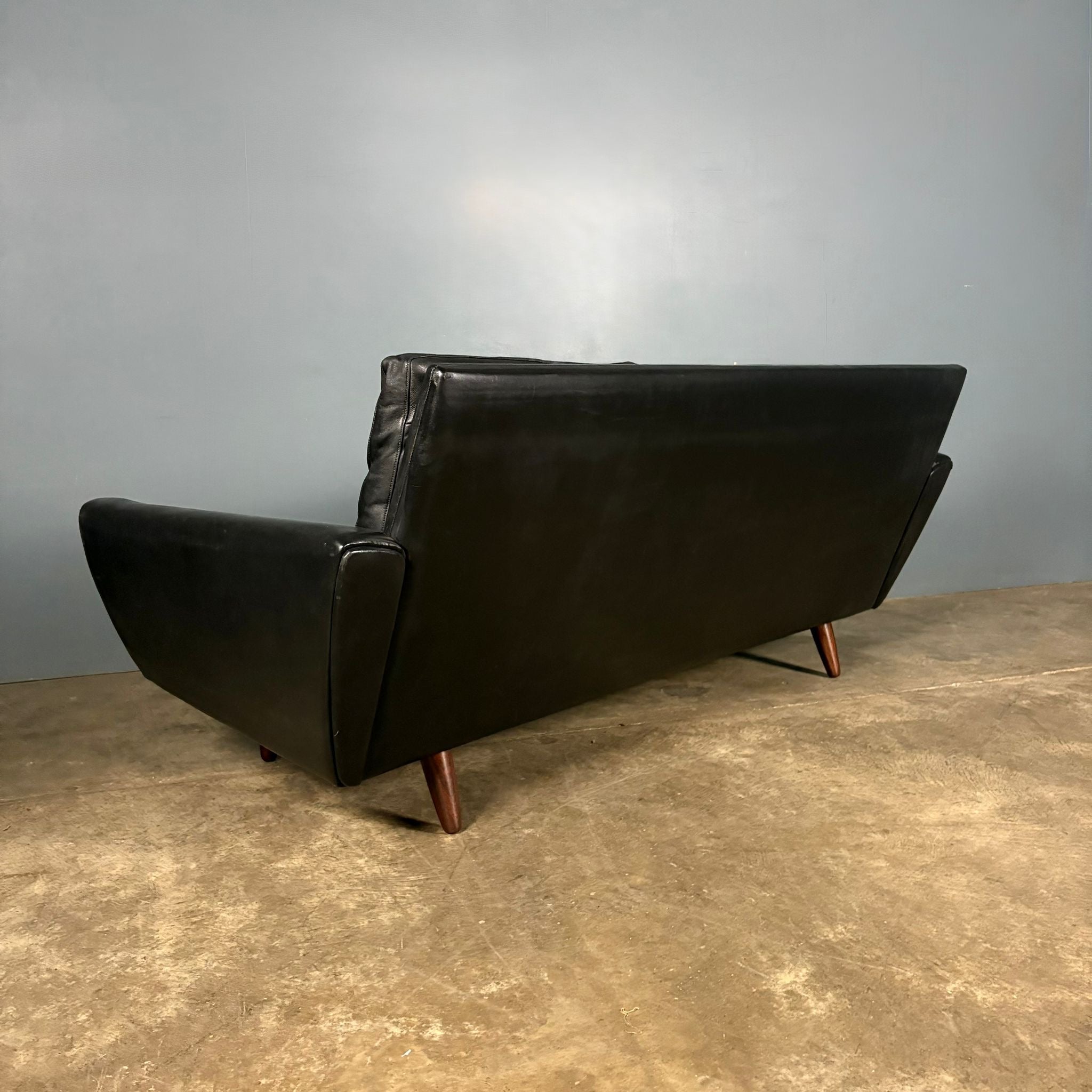 Three Seater Black Leather Sofa Georg Thams Vejen Polstermøbelfabrik Model 64 Mid Century Vintage Retro MCM