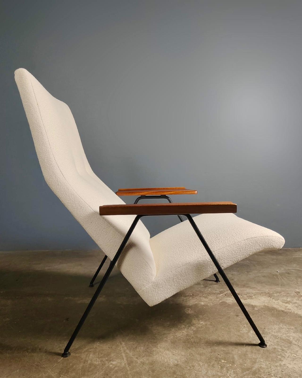 SOLD Pair Of Matching Robin Day For Hille 1952 Reclining Lounge Chairs Mid Century Vintage Retro MCM