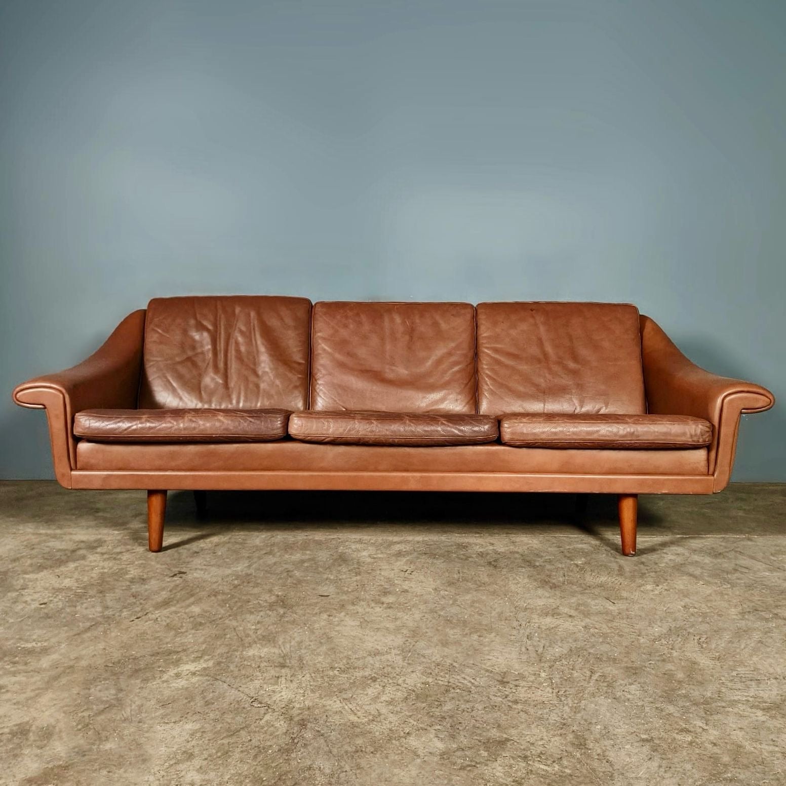 Matador Brown Leather Three Seater Sofa By Aage Christiansen For Erhardsen & Andersen & Eran Mobler Mid Century Vintage Retro MCM
