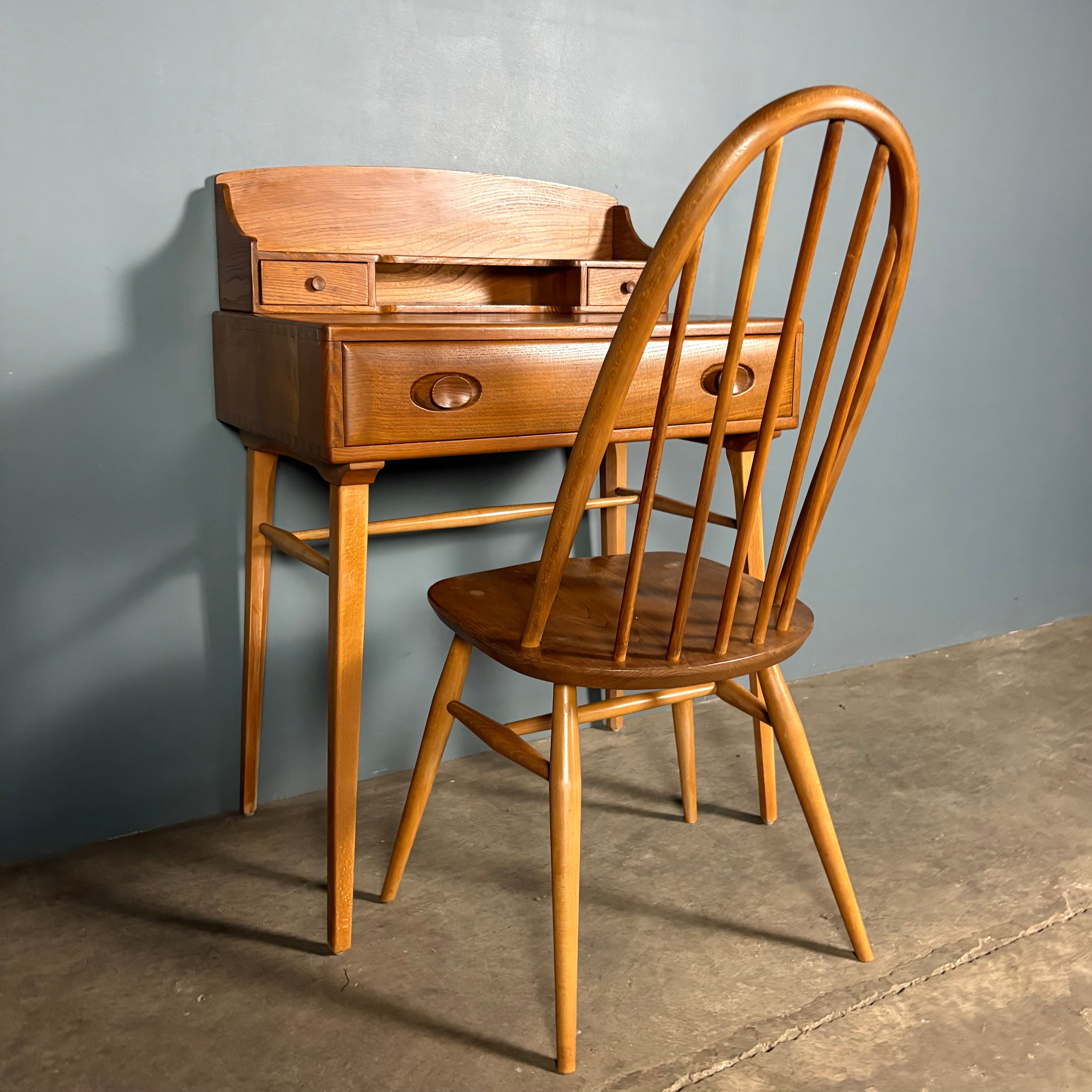 Ercol Model 437/439 Elm Windsor Writing Desk/Table & Matching Chair Mid Century Vintage Retro MCM