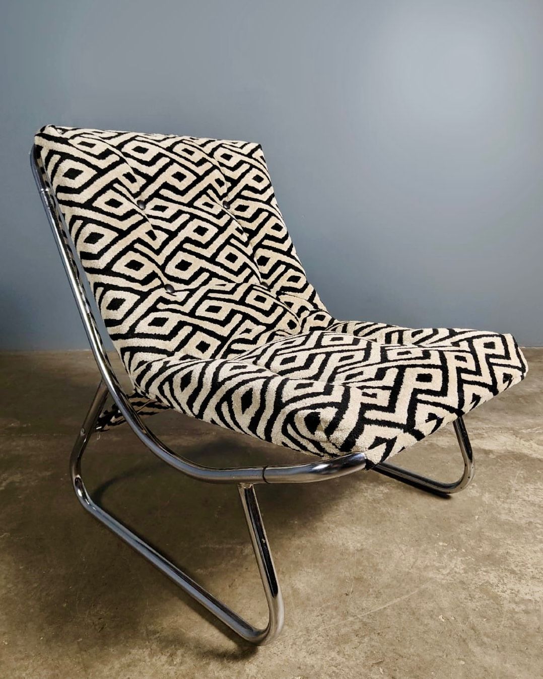 SOLD Pair Of Sling Lounge Chairs By Peter Hoyte Mid Century Vintage Retro MCM