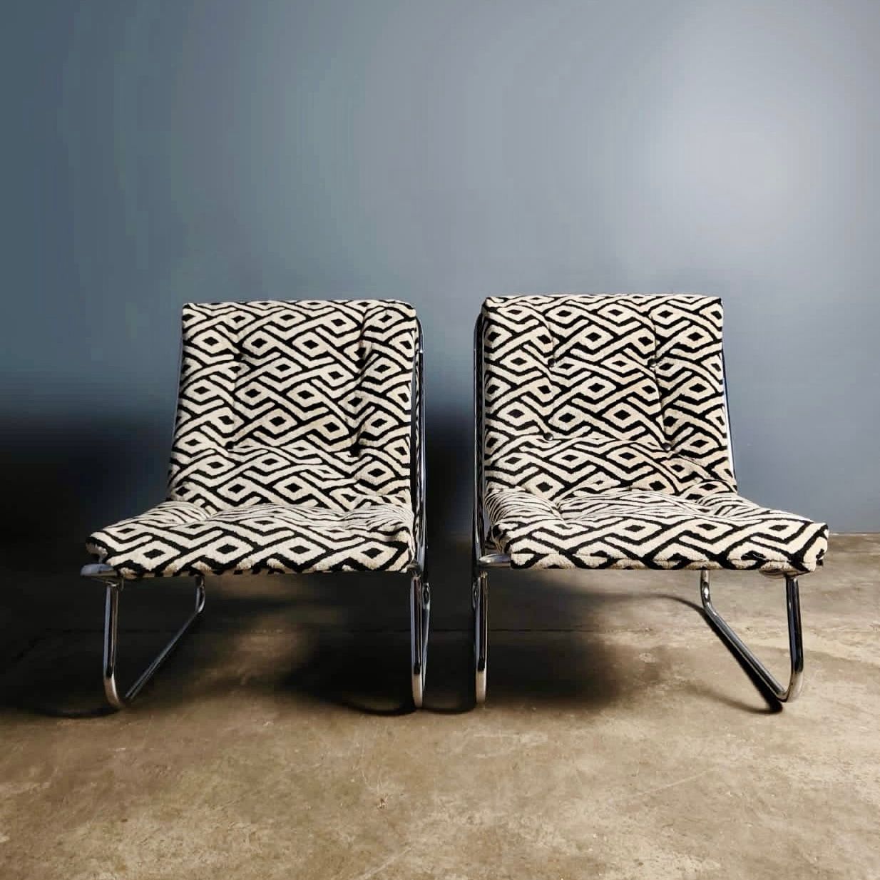 SOLD Pair Of Sling Lounge Chairs By Peter Hoyte Mid Century Vintage Retro MCM