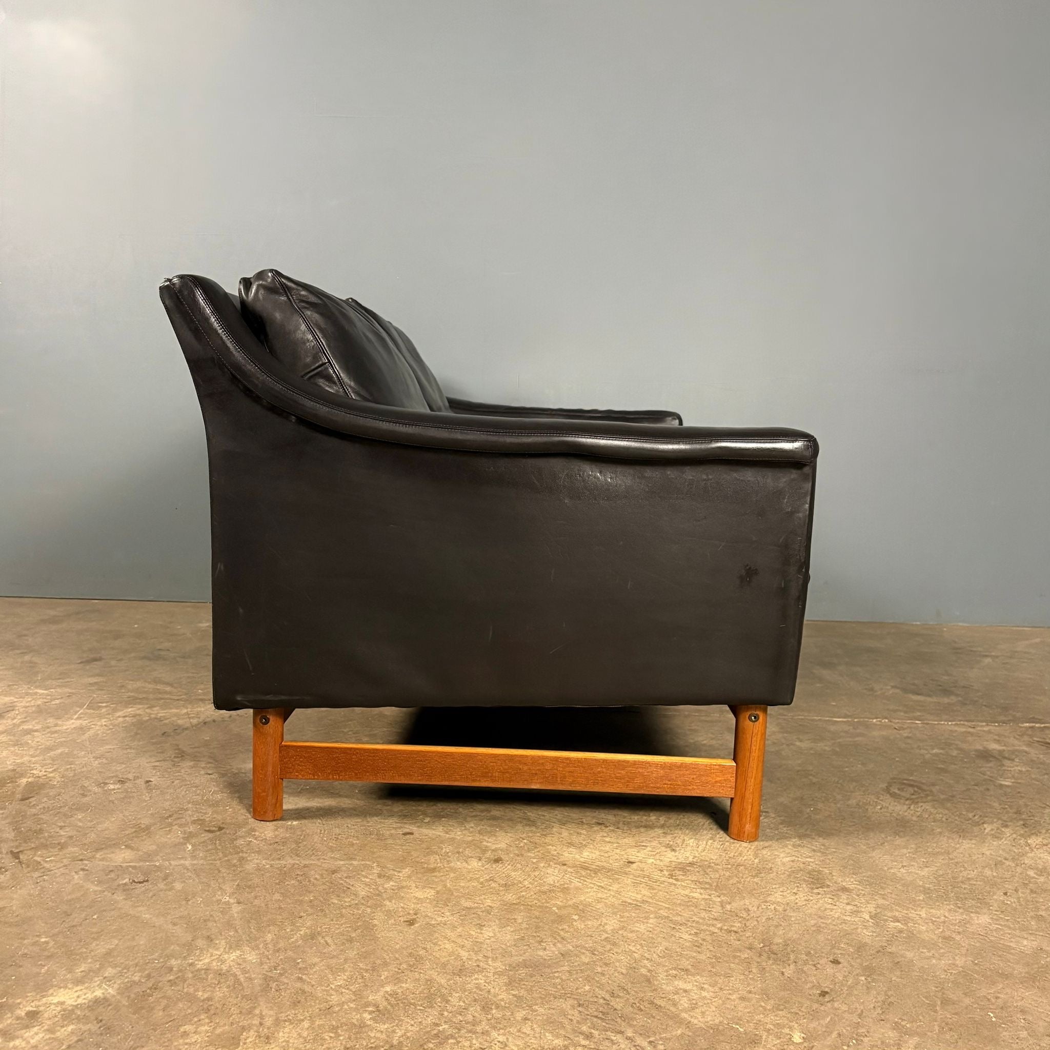 SOLD Mid Century Black Leather Åke Fribyter Swedish Two Seater Sofa Vintage Retro MCM