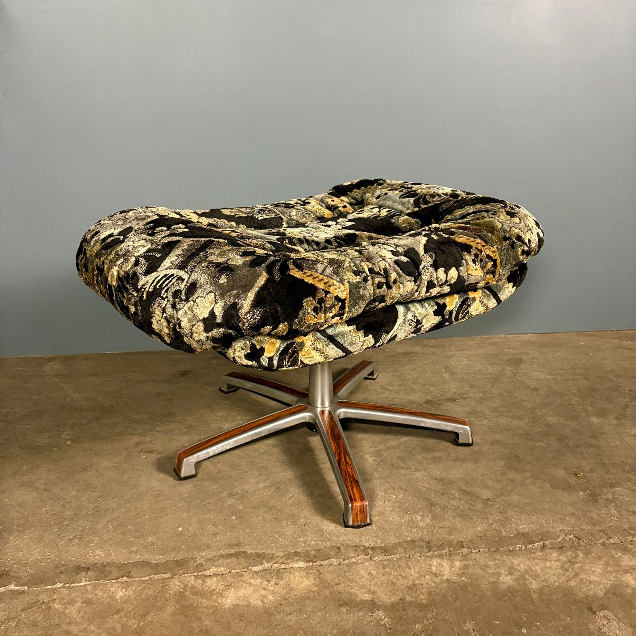 Mid Century Geometric Patterned Fabric Three Seater Sofa & Footstool Vintage Retro MCM