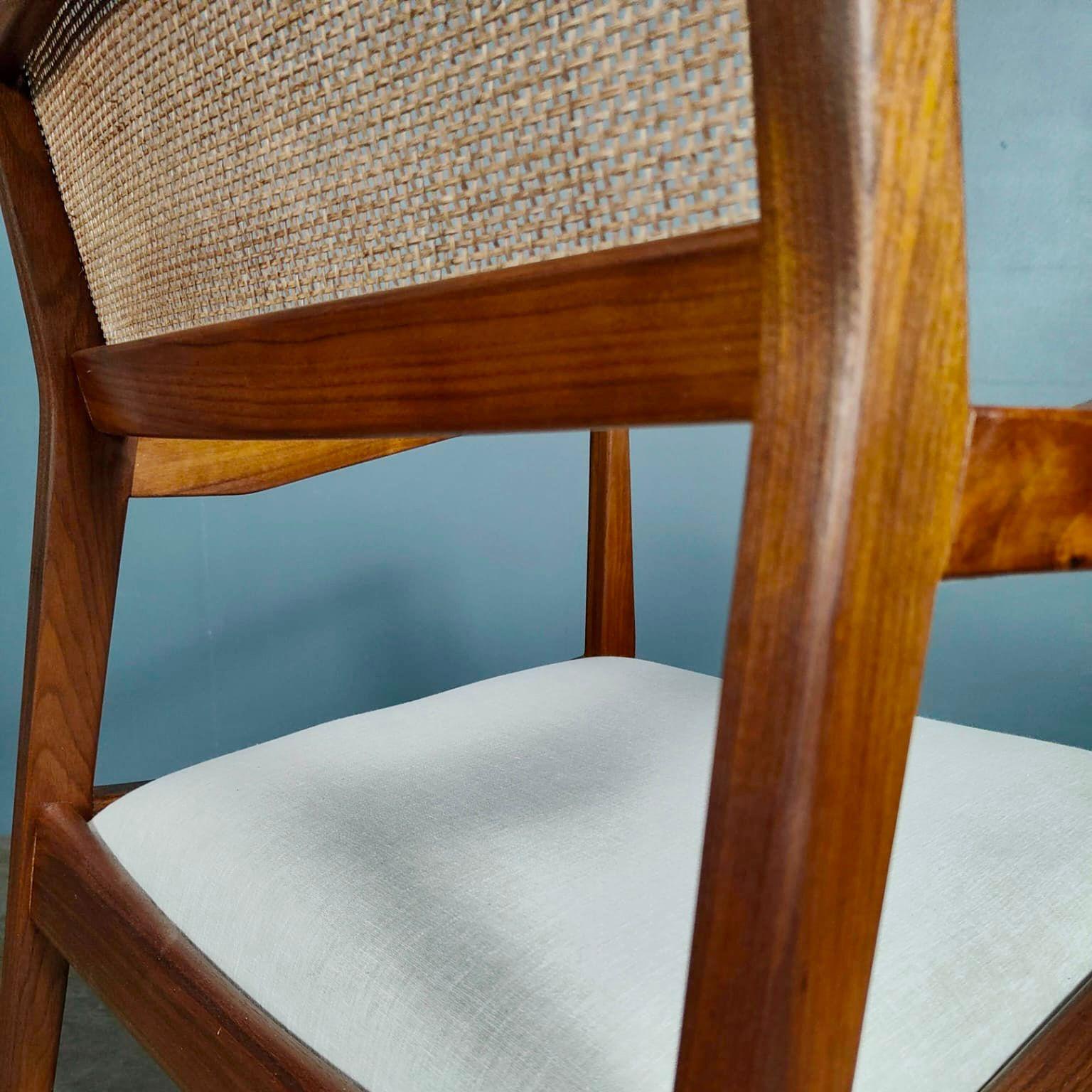 SOLD Pair Of Jens Risom ‘Playboy’ C140 Walnut Carver Dining Chairs/Lounge Chairs Mid Century Vintage Retro MCM