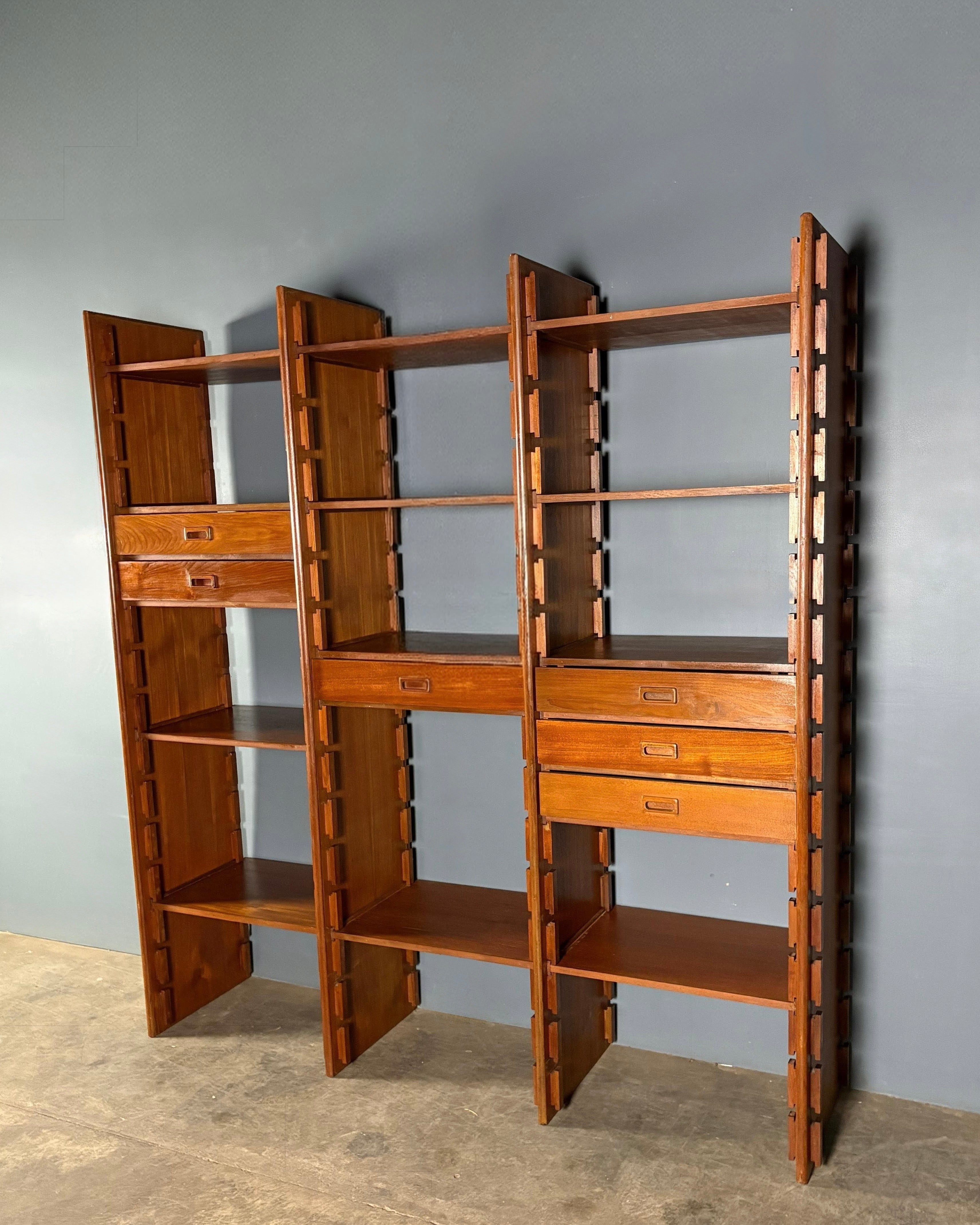 Gianfranco Frattini For Bernini Model 540 Teak Italian Modular Shelving System/Bookcase/Room Divider Mid Century Vintage Retro MCM