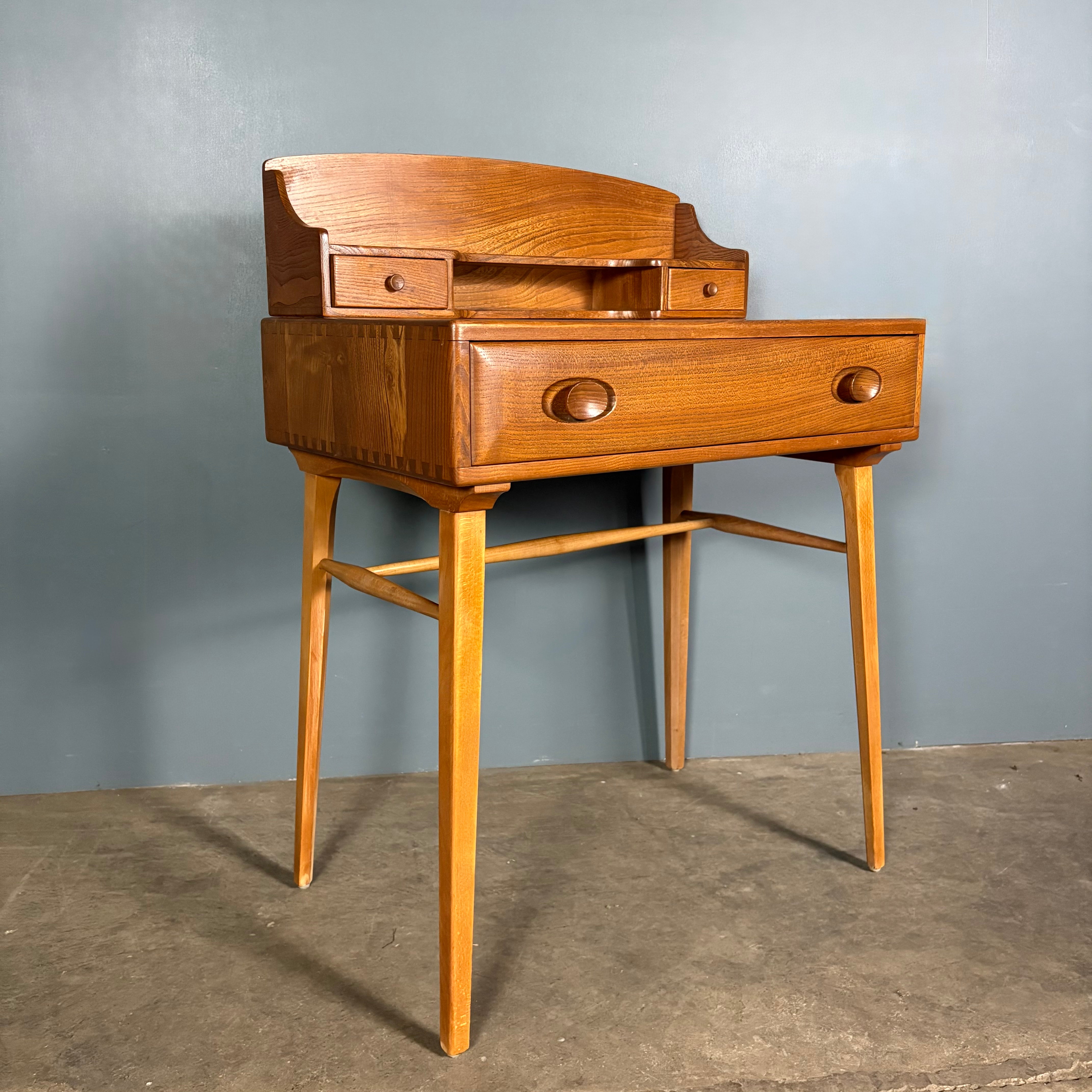 Ercol Model 437/439 Elm Windsor Writing Desk/Table & Matching Chair Mid Century Vintage Retro MCM