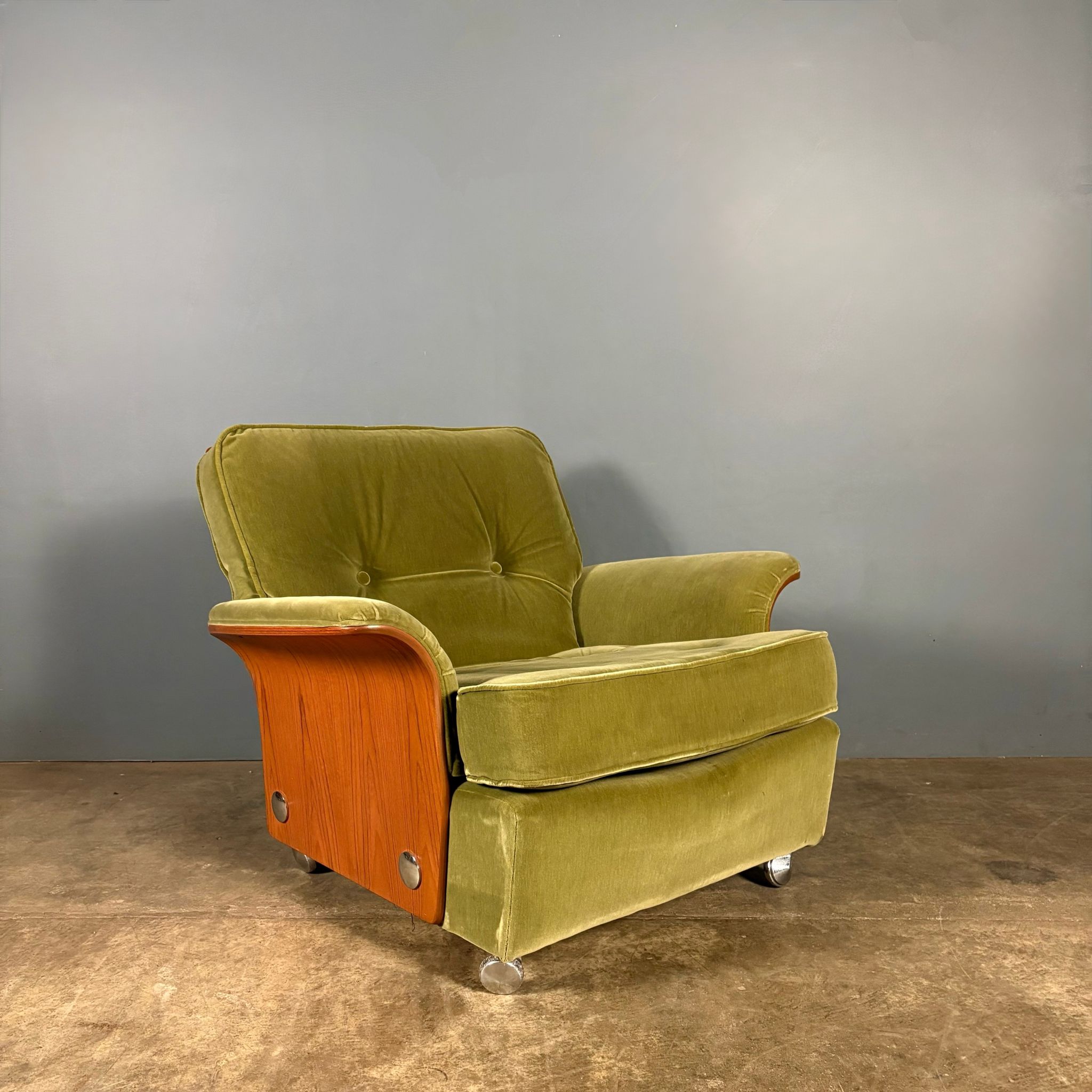 Mid Century G Plan Tulip Three Seater Sofa & Armchair Green Velvet Vintage Retro MCM