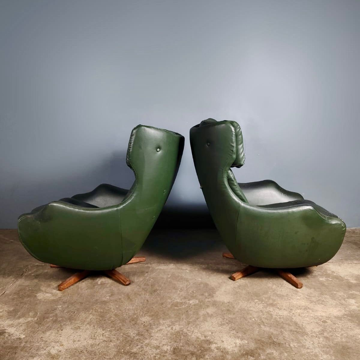 SOLD Pair Of Green Parker Knoll Statesman Swivel Egg Lounge Chairs Mid Century Vintage Retro MCM