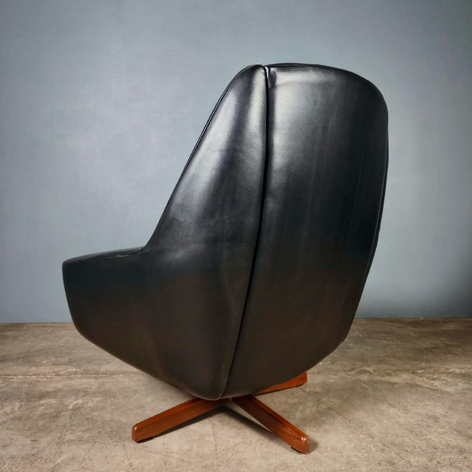 SOLD Black Leather Swivel Armchair Mid Century Vintage Retro MCM