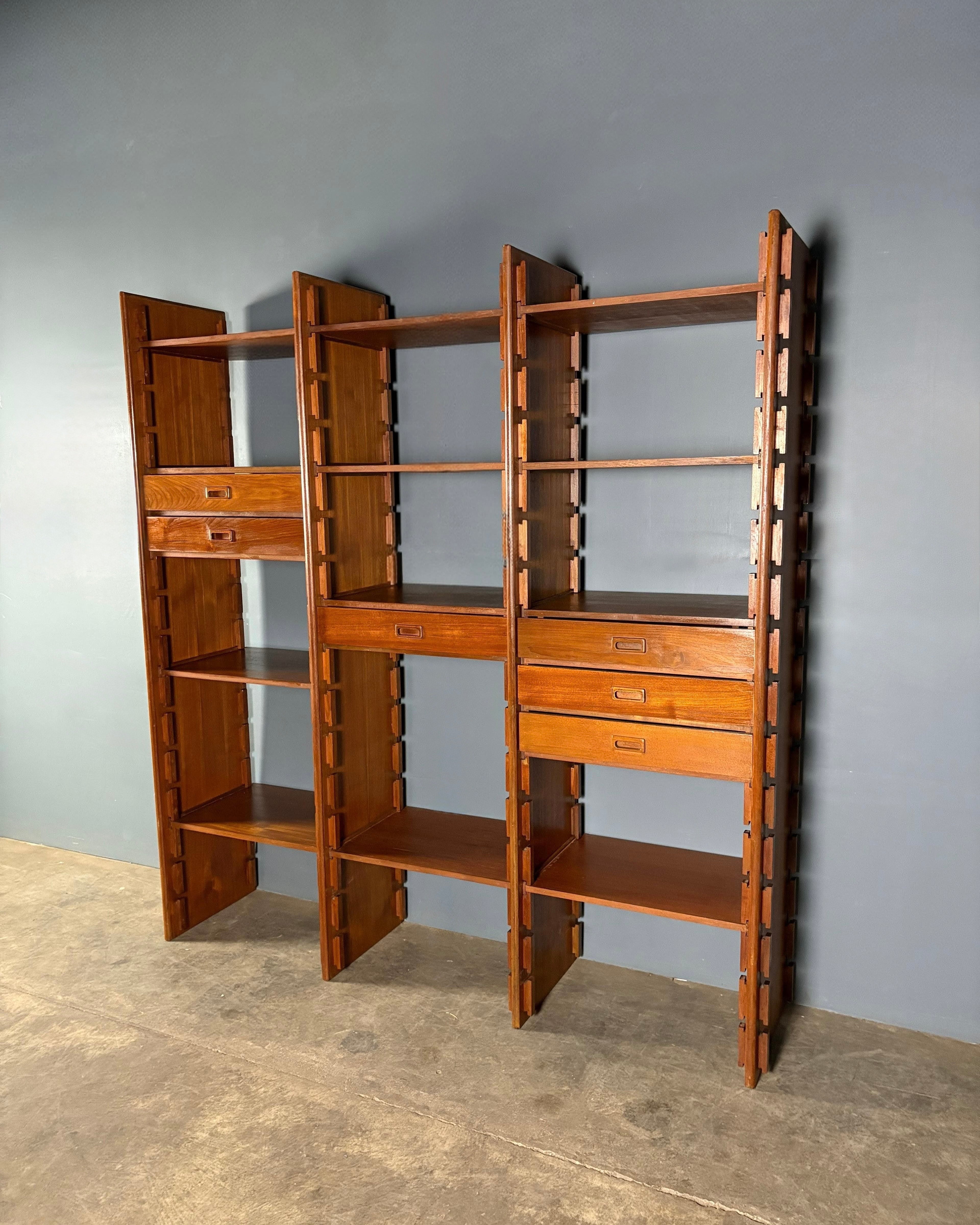 Gianfranco Frattini For Bernini Model 540 Teak Italian Modular Shelving System/Bookcase/Room Divider Mid Century Vintage Retro MCM