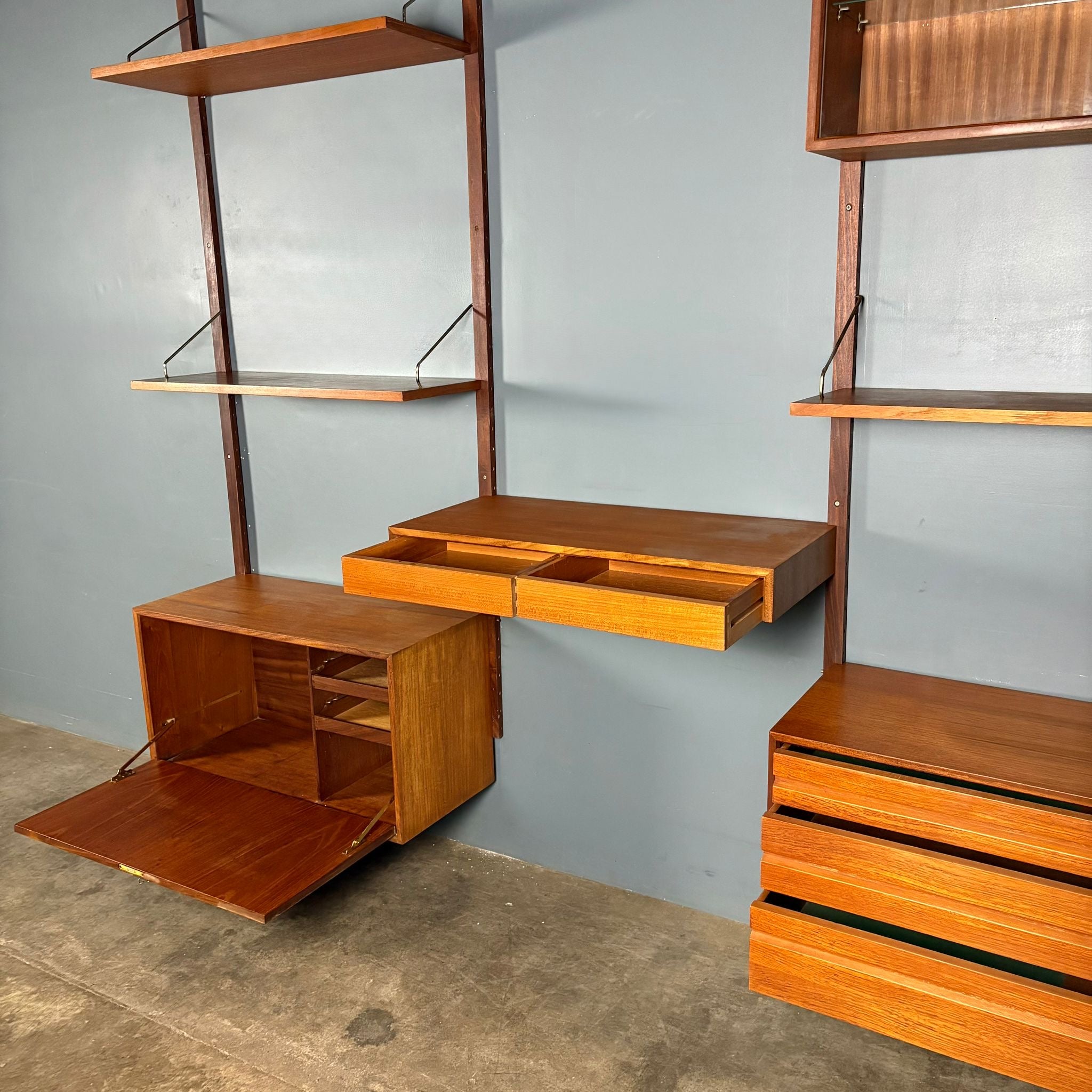 Mid Century Poul Cadovius Royal System Cado Large Teak Wall Unit Vintage Retro MCM Set 4