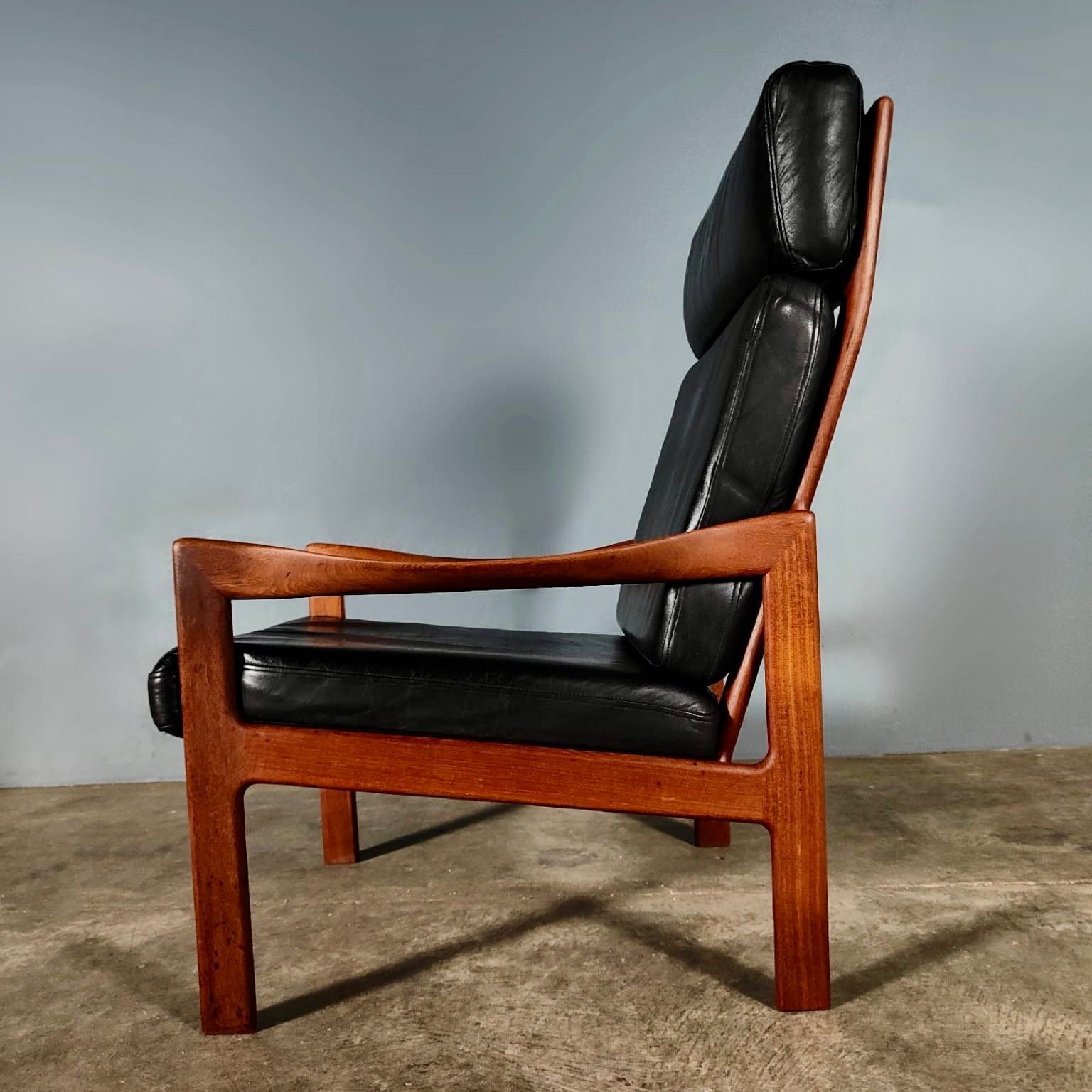 Mid Century Danish Lounge Chair & Ottoman Teak Black Leather By Illum Wikkelsø For Niels Eilersen Vintage Retro MCM