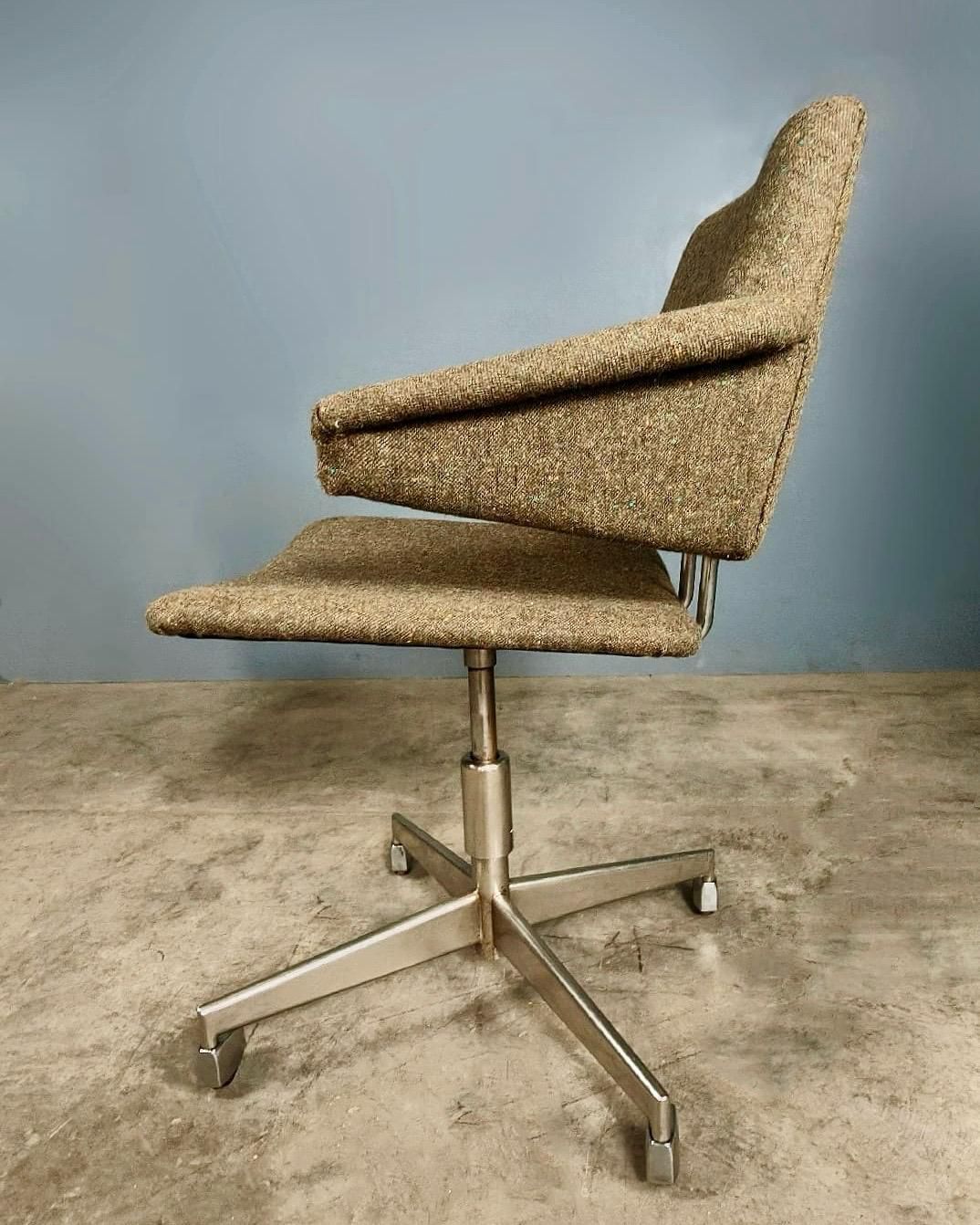 Danish Office Swivel Chair By Jacob Jensen