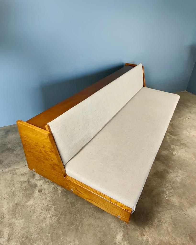 Danish GE6 Sofa Bed by Hans Wegner for Getama