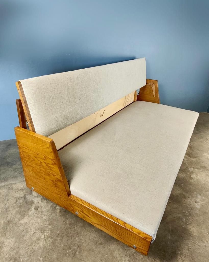 Danish GE6 Sofa Bed by Hans Wegner for Getama