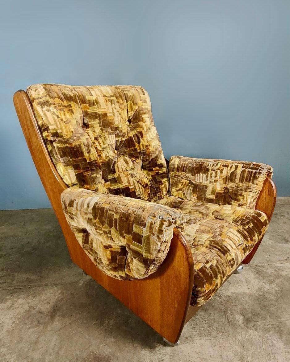 G Plan Saddleback Pair Of Armchairs In Retro Vintage