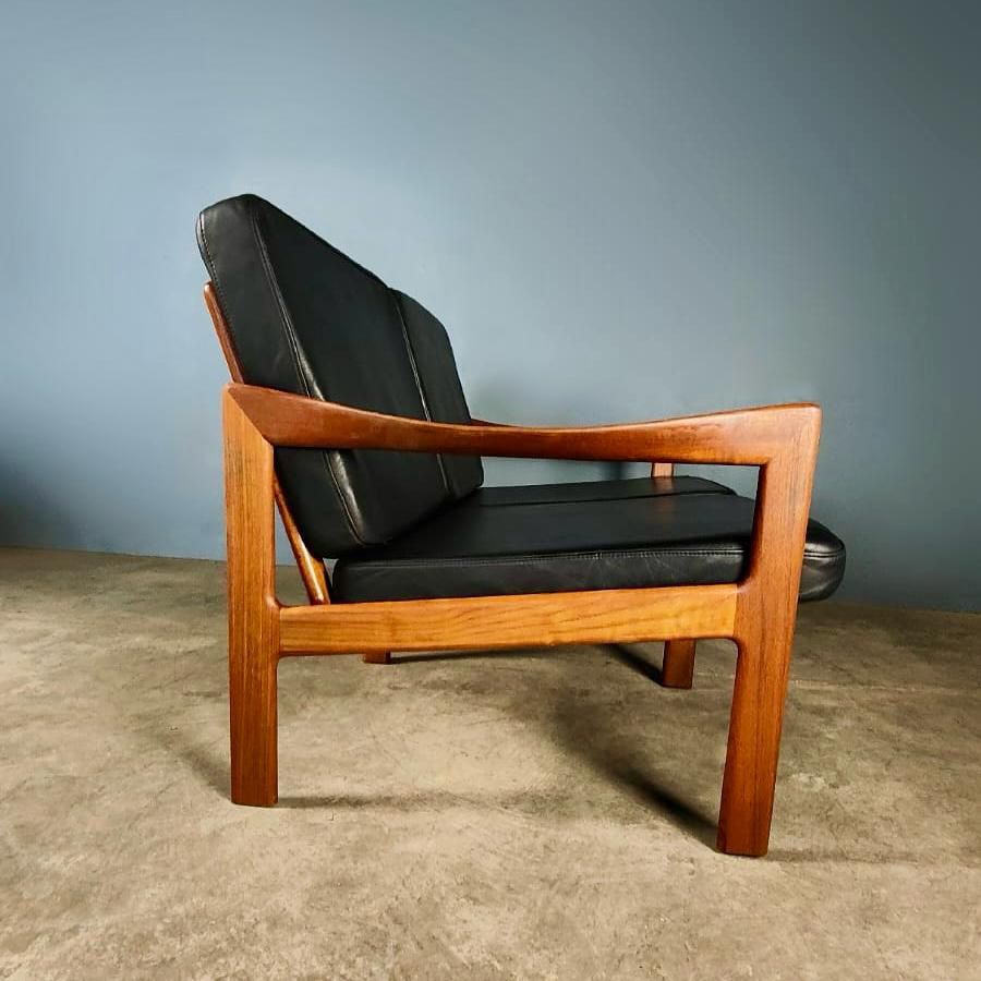 Danish Two Seater Sofa Illum Wikkelsø For Niels Eilersen Black Leather Teak