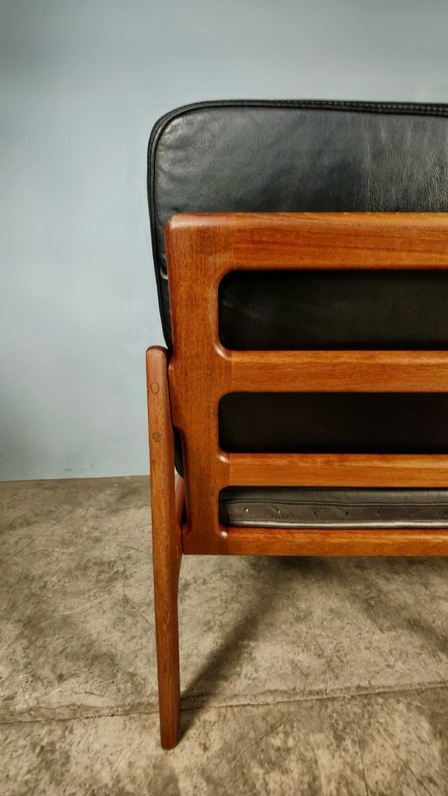 Danish Two Seater Sofa Illum Wikkelsø For Niels Eilersen Black Leather Teak