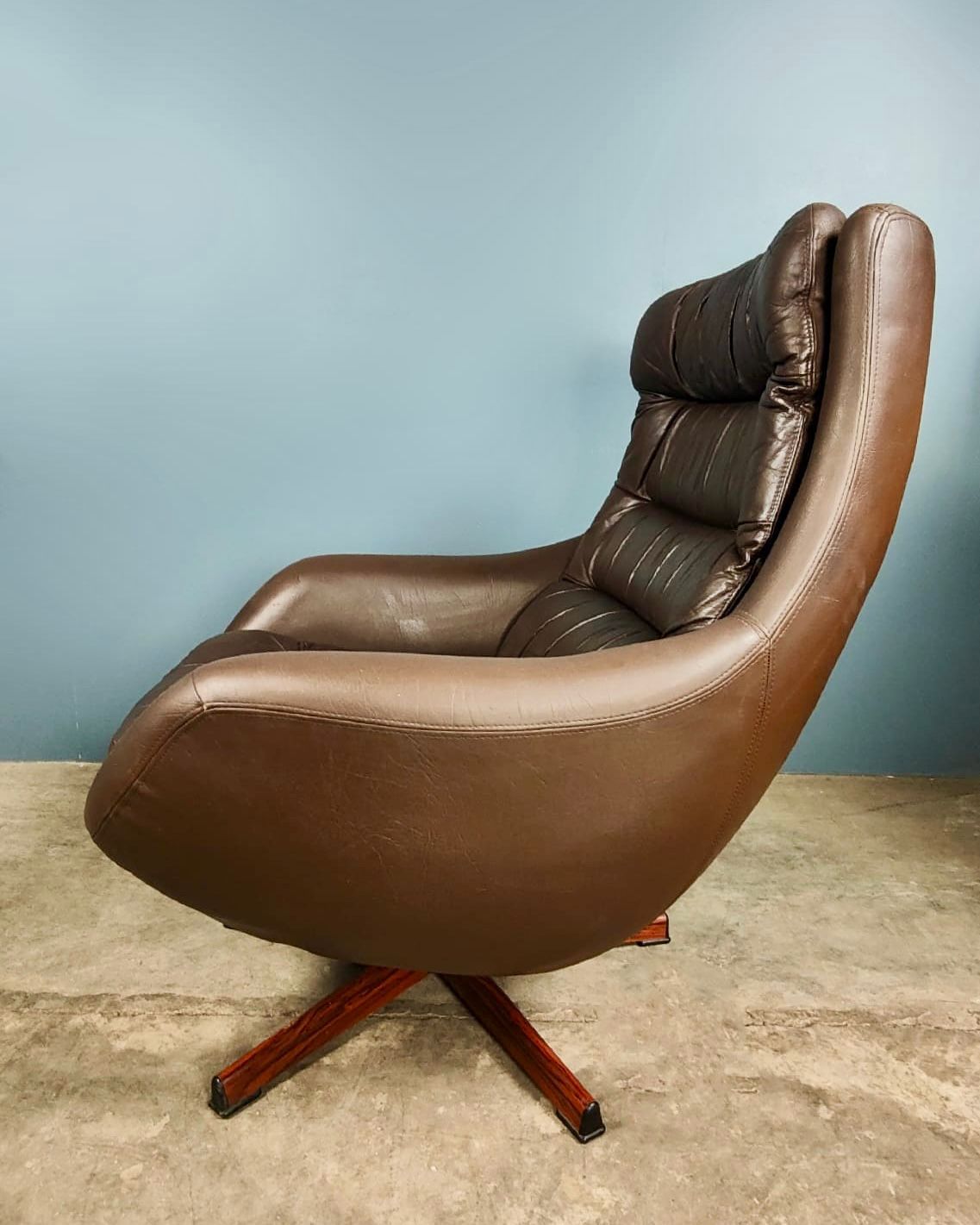 Brown Leather Mid Century Overman Swedish Swivel Lounge Chair