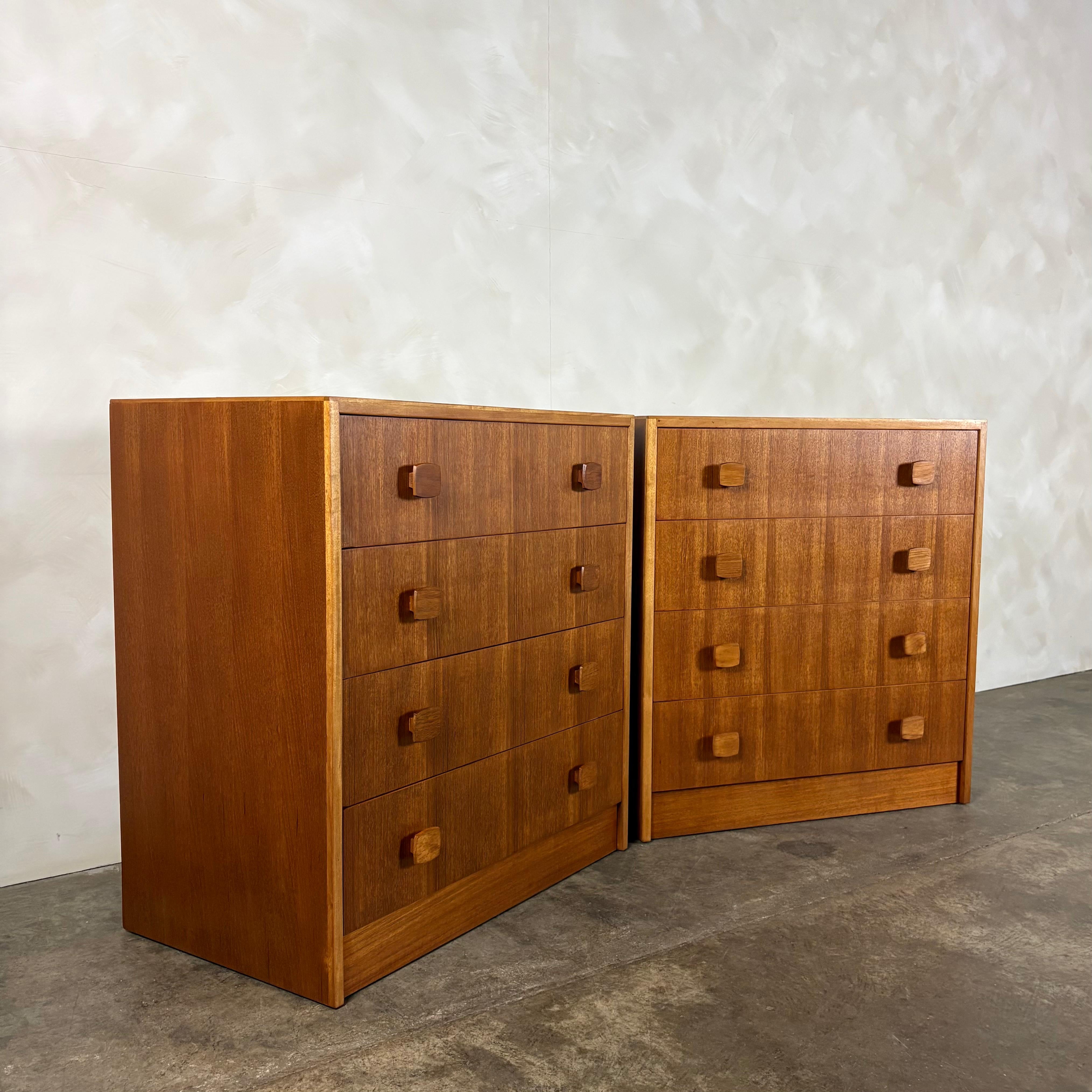 Vintage & Mid-Century Bedroom Furniture