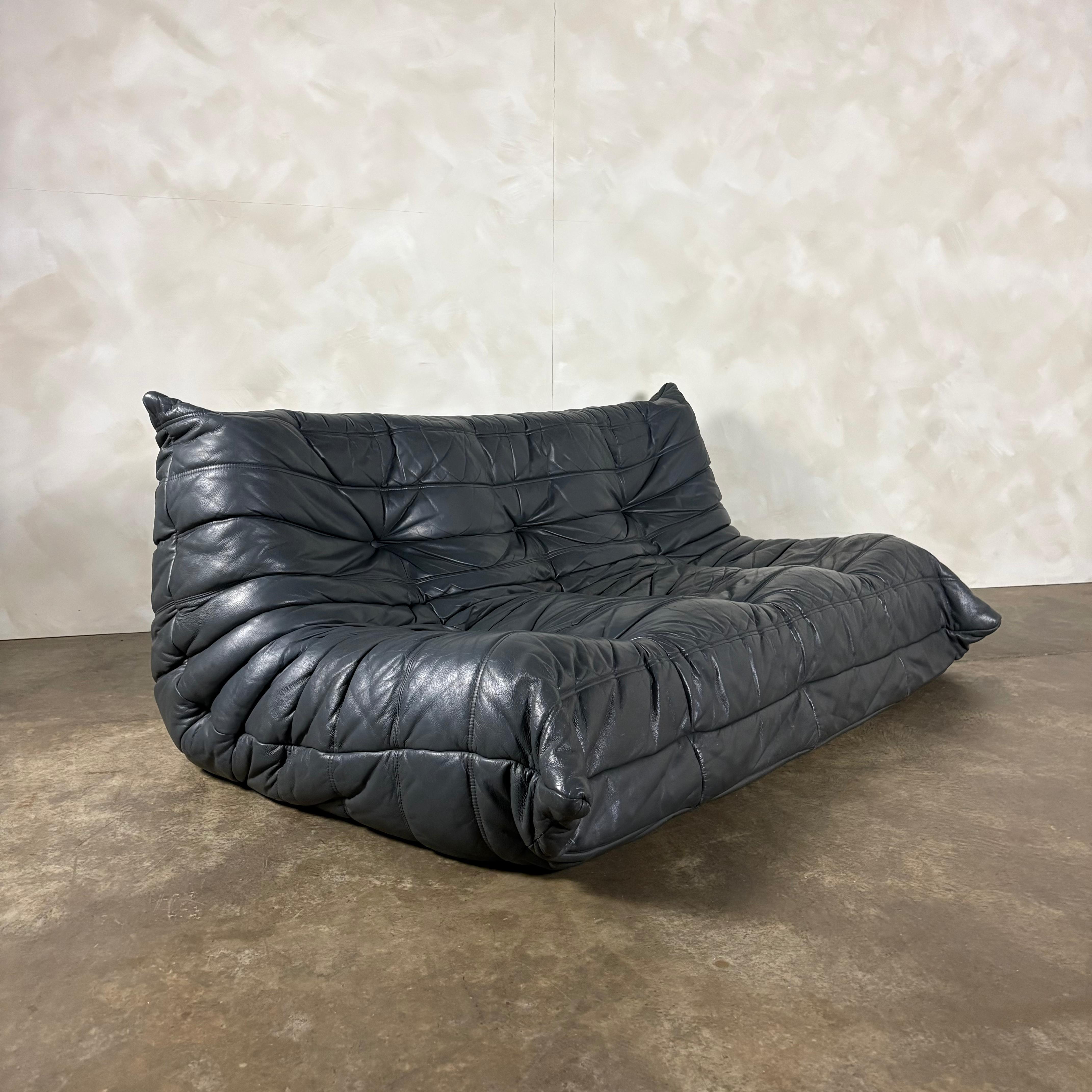 Vintage & Mid-Century Sofas