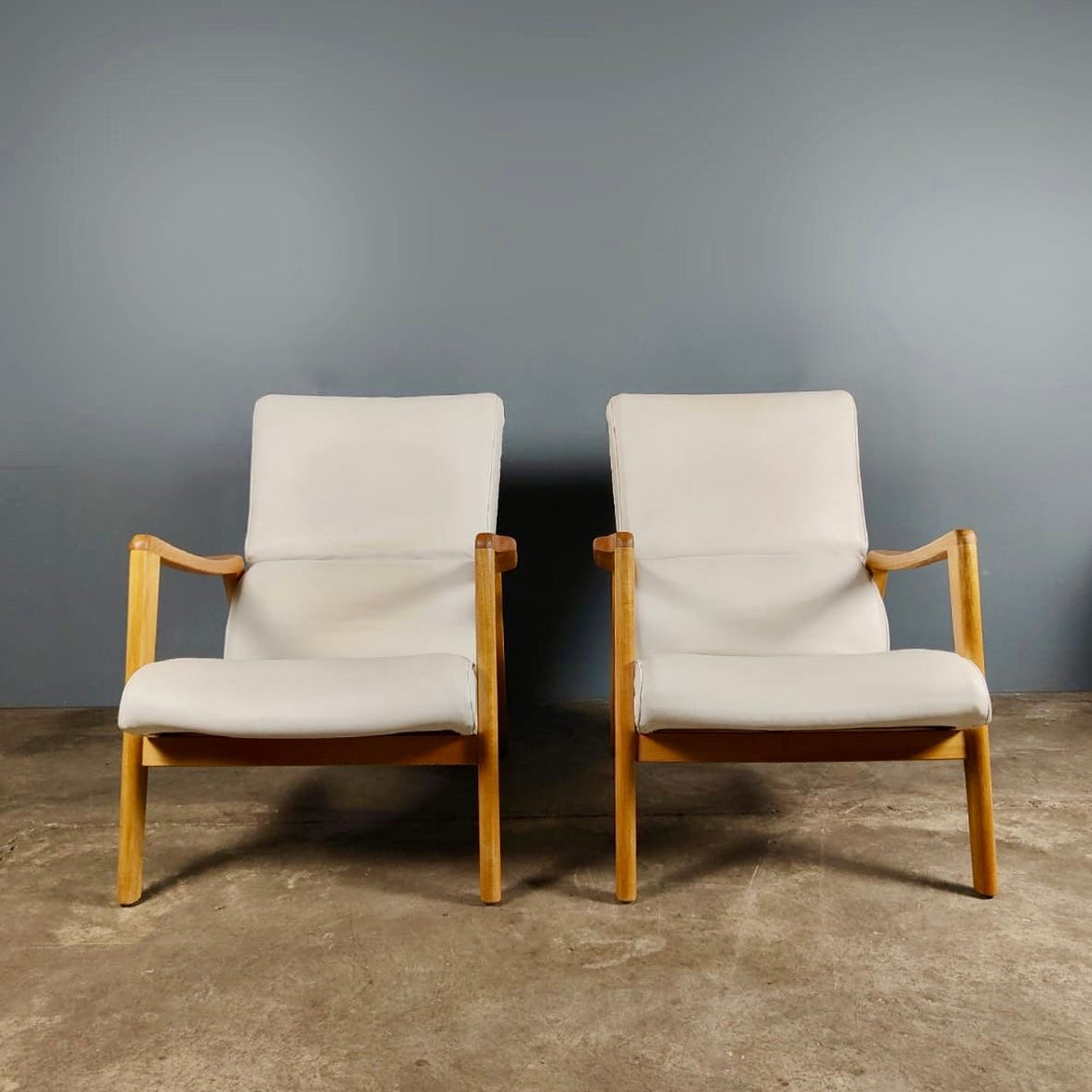 Pair Of G Plan E Gomme Siesta Lounge Chairs Model 411 Victor Wilkins Mid Century Vintage Retro MCM