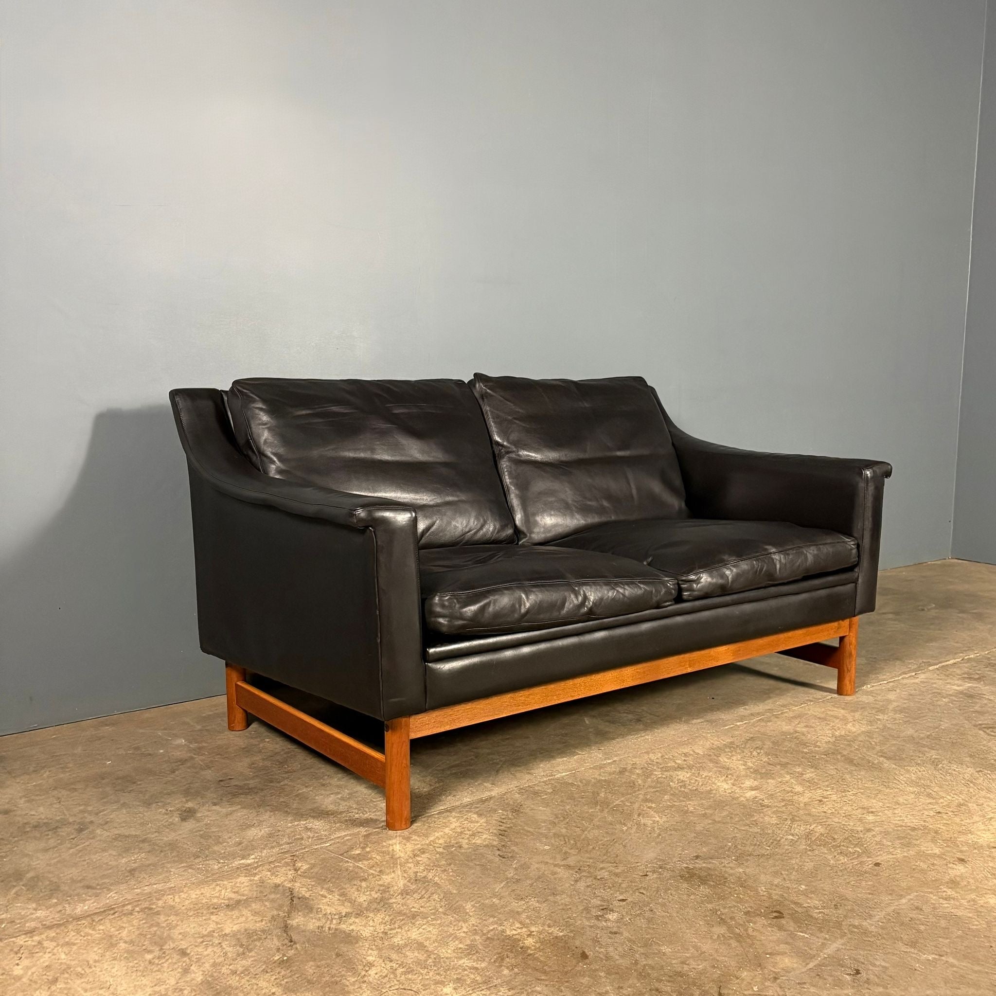SOLD Mid Century Black Leather Åke Fribyter Swedish Two Seater Sofa Vintage Retro MCM