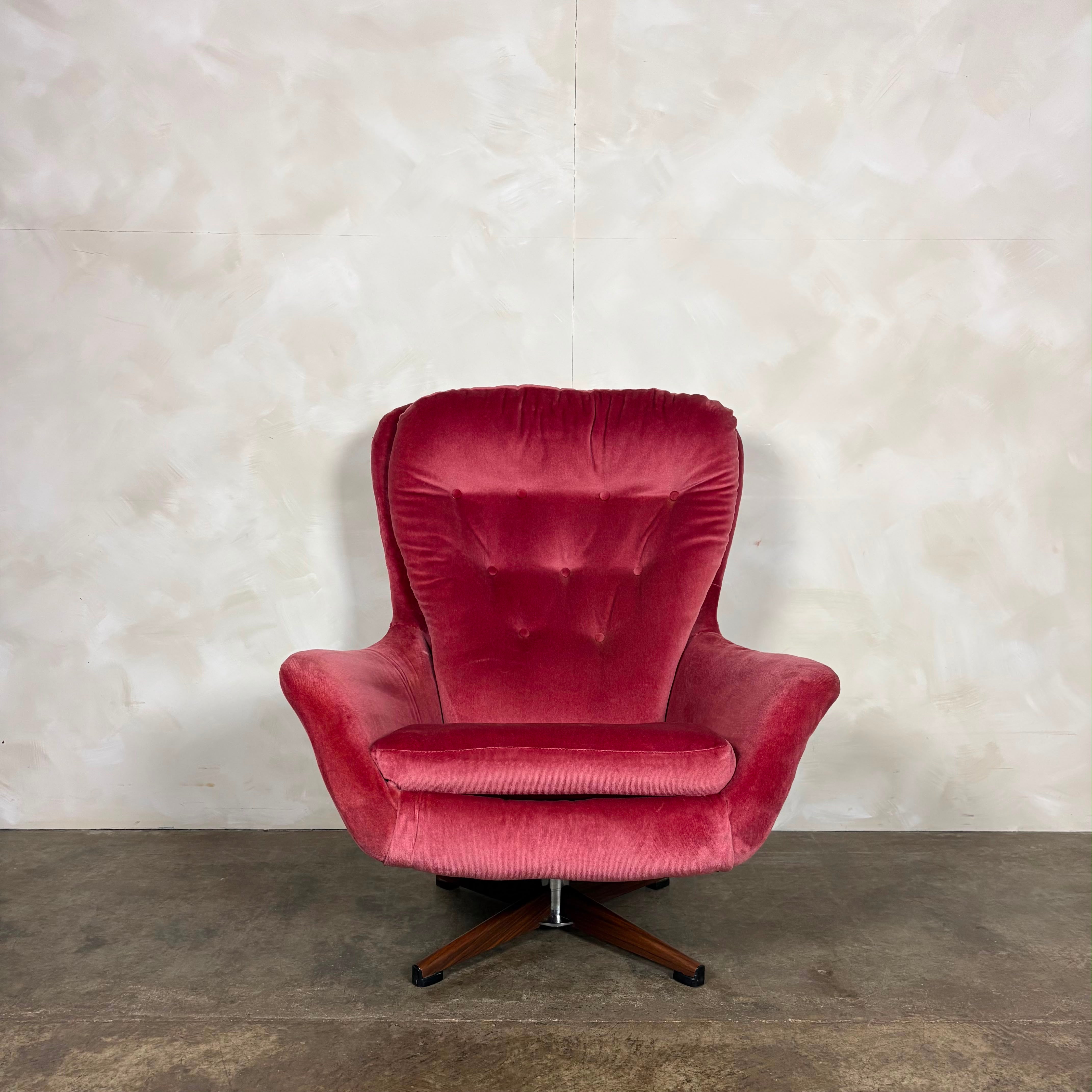 Pink Swivel Teak Lounge Chair Mid Century Vintage Retro MCM