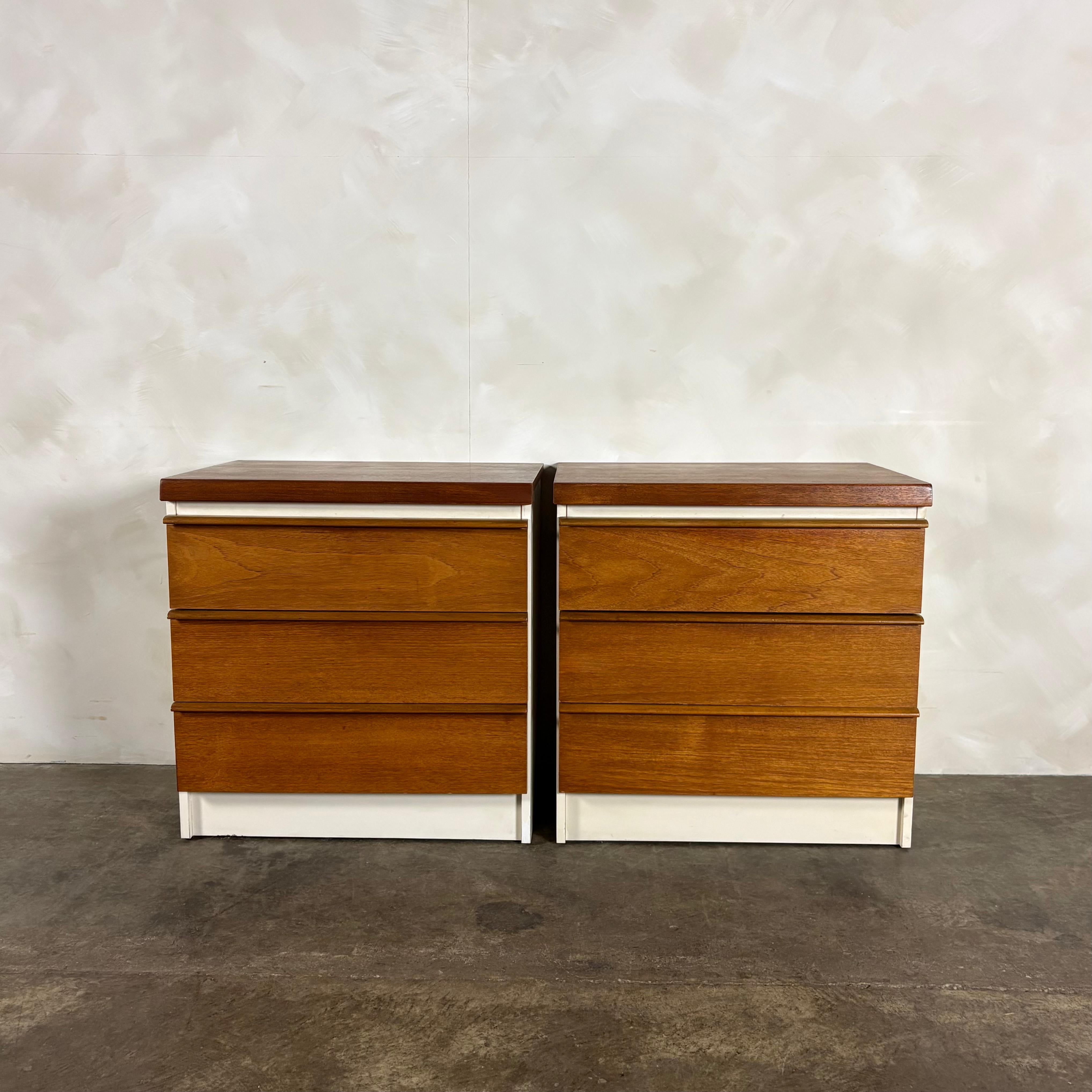 Pair Of Bedside Tables Bath Cabinet Makers BCM Mid Century Vintage Retro MCM