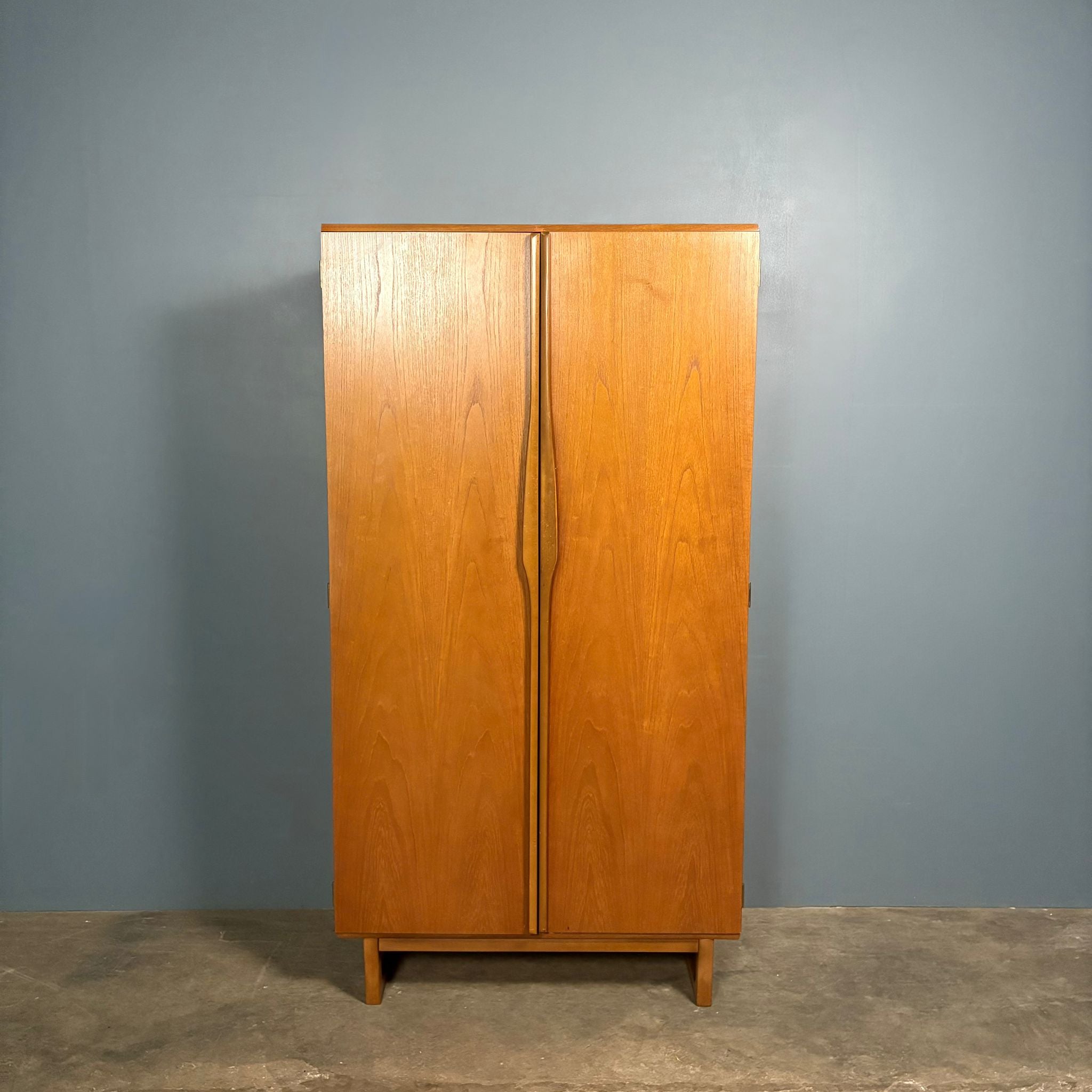 SOLD Pair Of Stonehill Matching ‘His & Her’ Teak Wardbobes Mid Century Vintage Retro MCM