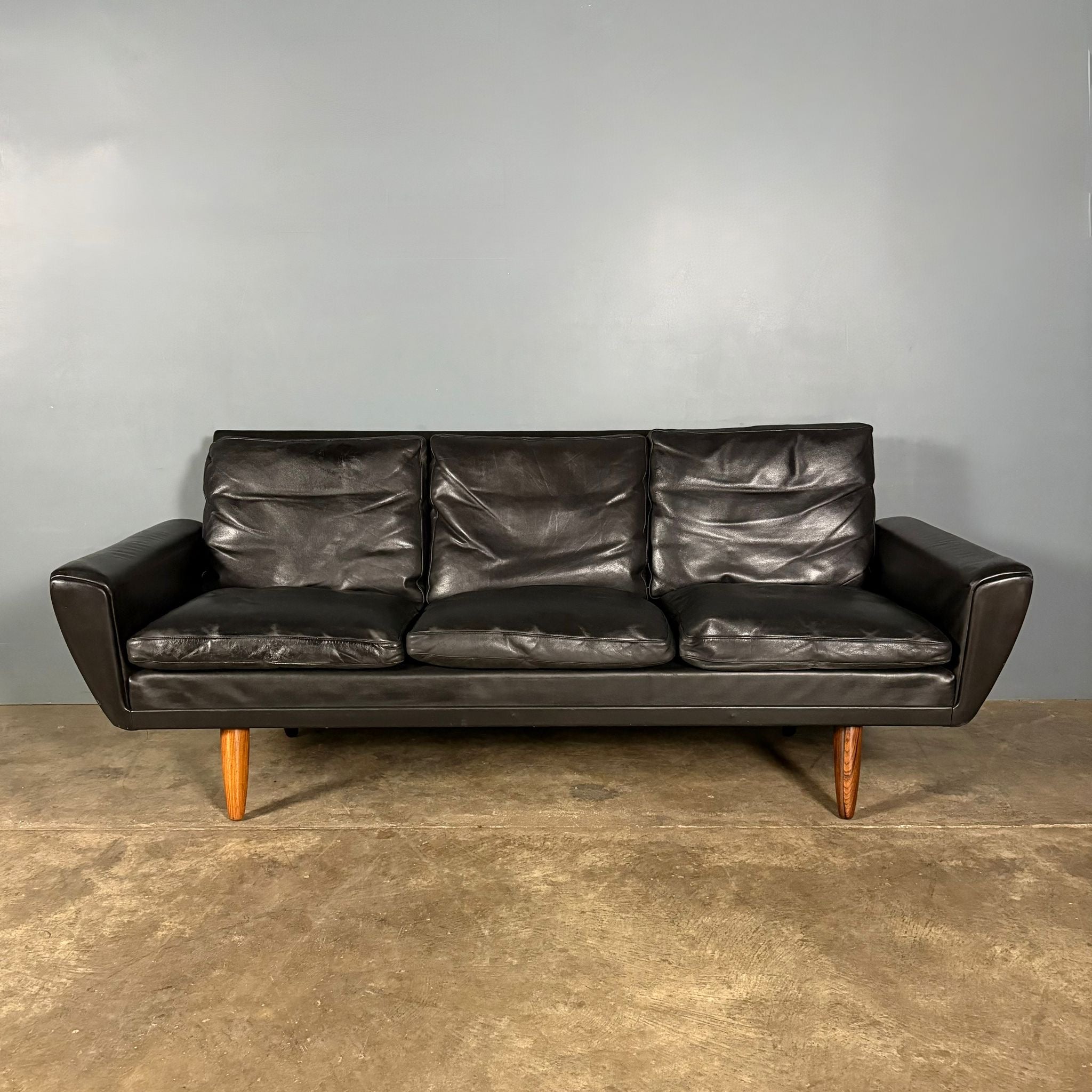 Three Seater Black Leather Sofa Georg Thams Vejen Polstermøbelfabrik Model 64 Mid Century Vintage Retro MCM