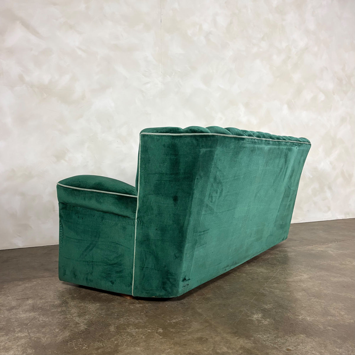 Vintage Art Deco Three Seater Sofa & Pair Of Armchairs In Emerald Turquoise Green Velvet