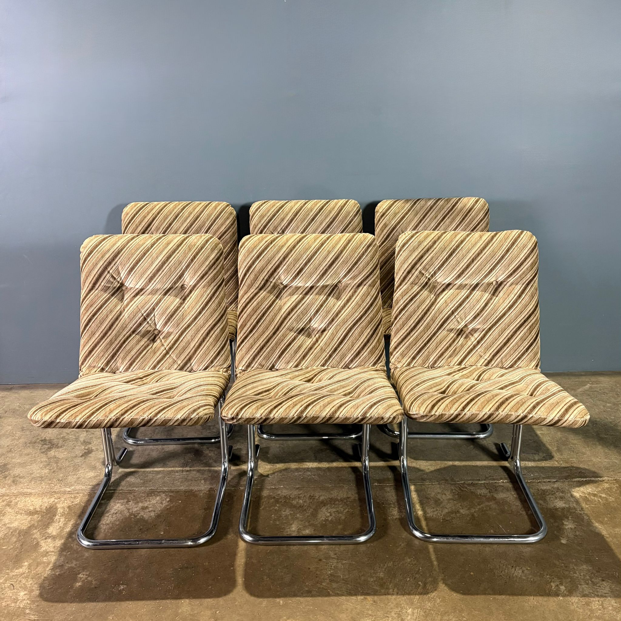 Six Geometric Patterned Chrome Cantilevered Dining Chairs Mid Century Vintage Retro MCM