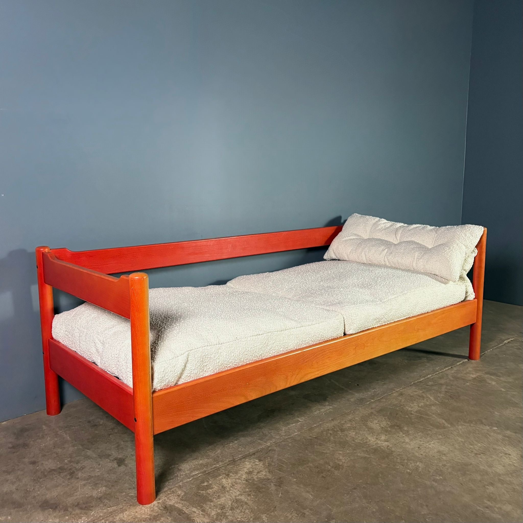 Red Habitat Vico Magistretti Carimate Three Seater Sofa/Daybed Mid Century Vintage Retro MCM