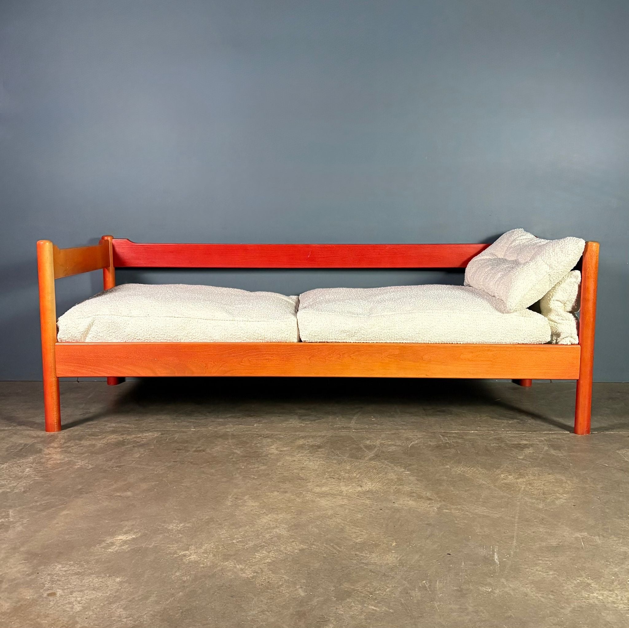 Red Habitat Vico Magistretti Carimate Three Seater Sofa/Daybed Mid Century Vintage Retro MCM