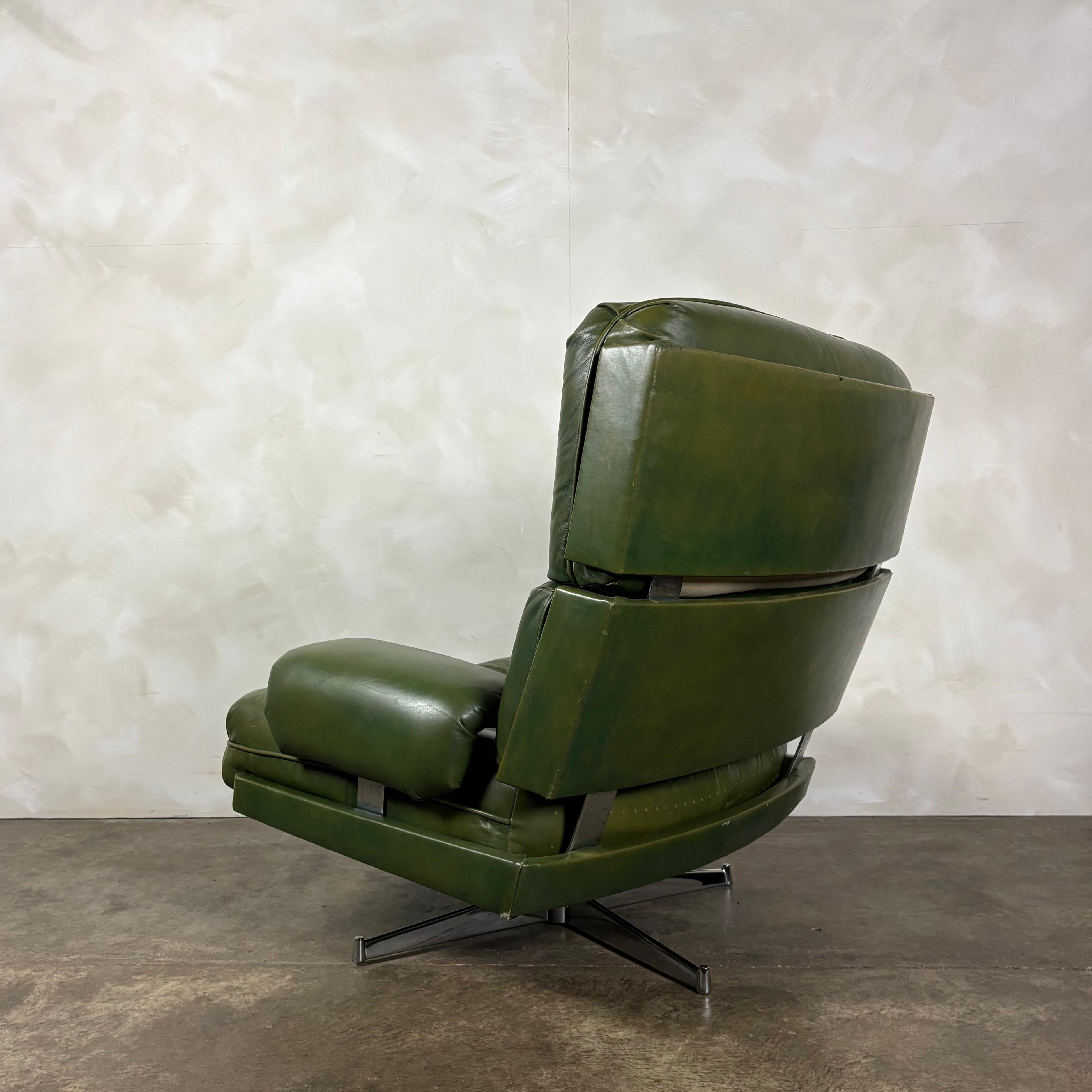 Howard Keith Green Leather Kohinoor Swivel Lounge Chair HK London Mid Century Vintage Retro MCM