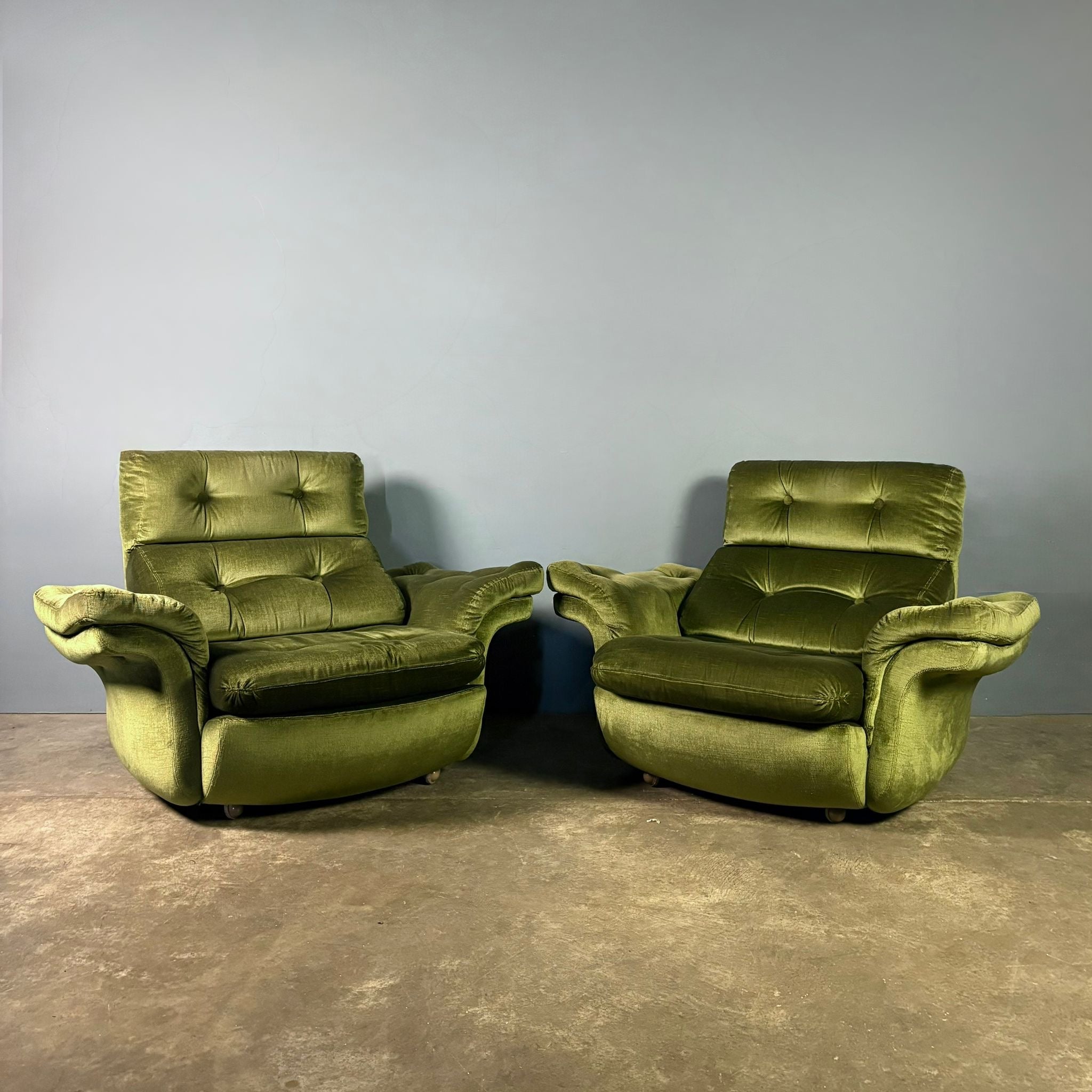 Mid Century Green Velvet Armchair Vintage Retro MCM