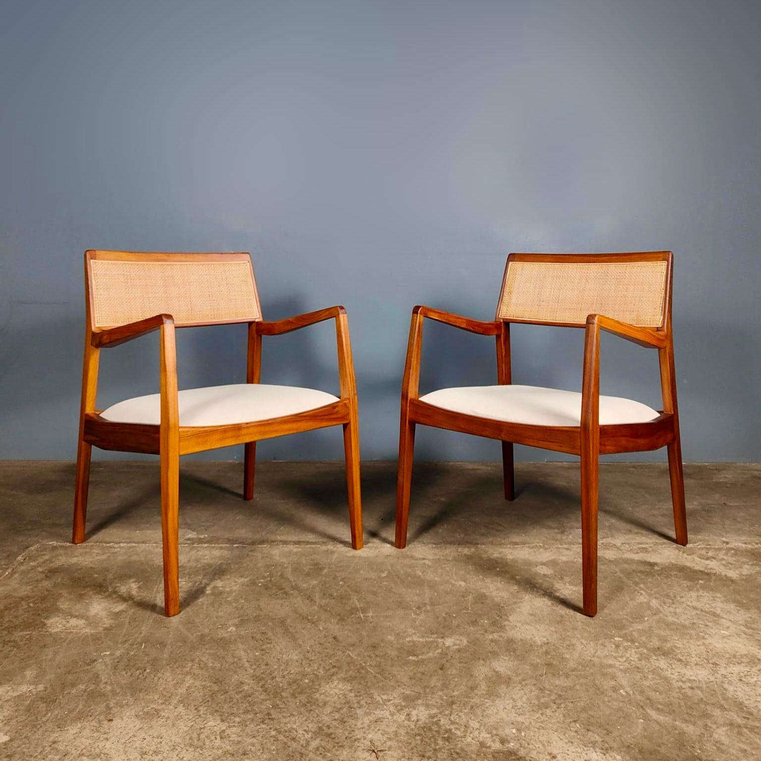 Pair Of Jens Risom ‘Playboy’ C140 Walnut Carver Dining Chairs/Lounge Chairs Mid Century Vintage Retro MCM