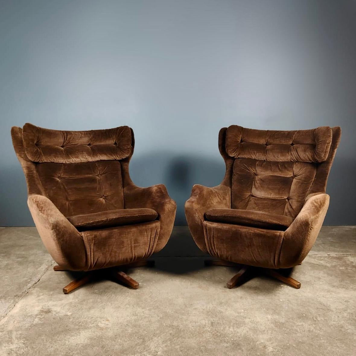 SOLD Pair Of Parker Knoll Statesman Swivel Egg Lounge Chairs Mid Century Vintage Retro MCM