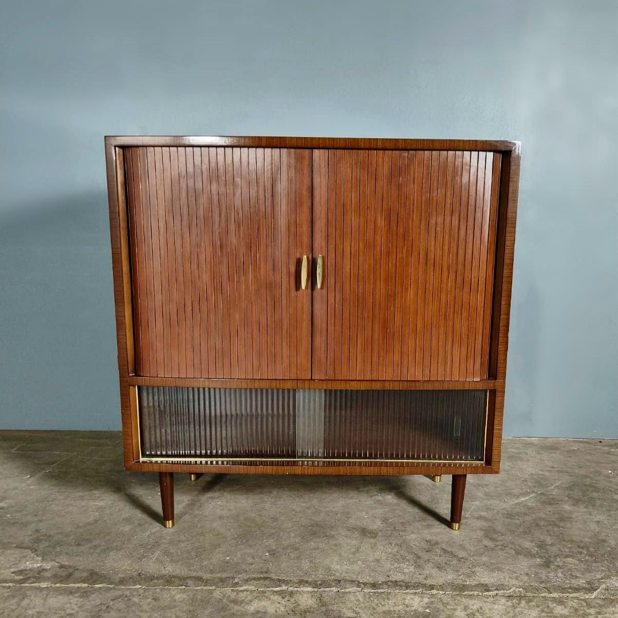 SOLD Mid Century Teak Drinks/Cocktail Cabinet Vintage Retro MCM