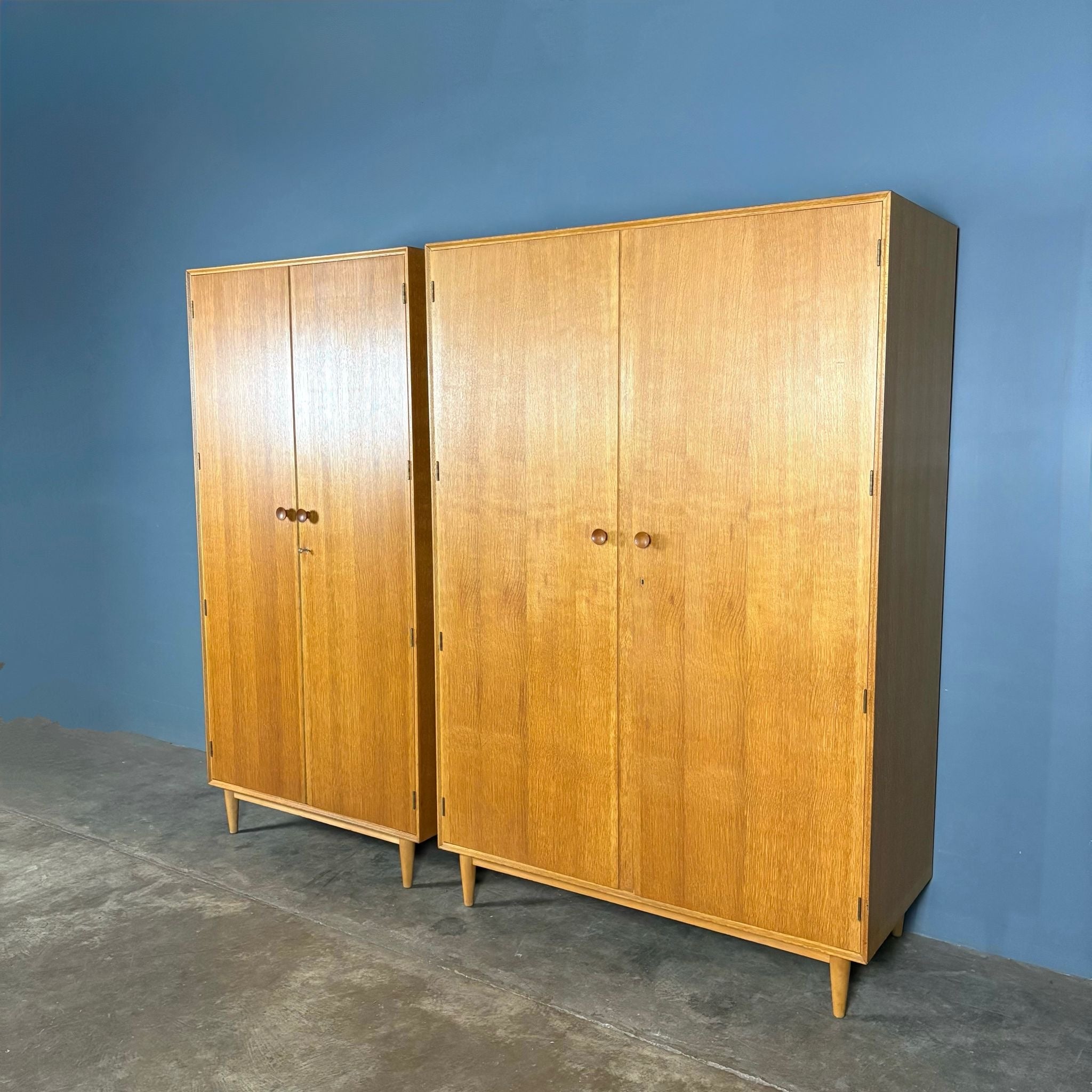 Meredew ‘His & Her’ Pair Of Matching Wardbrobes Oak Mid Century Vintage Retro MCM