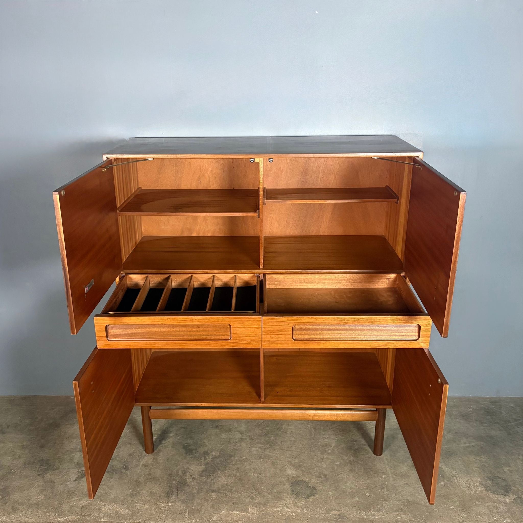 Mid Century Teak Drinks Cabinet/Sideboard By A.H McIntosh Dundas Vintage Retro MCM