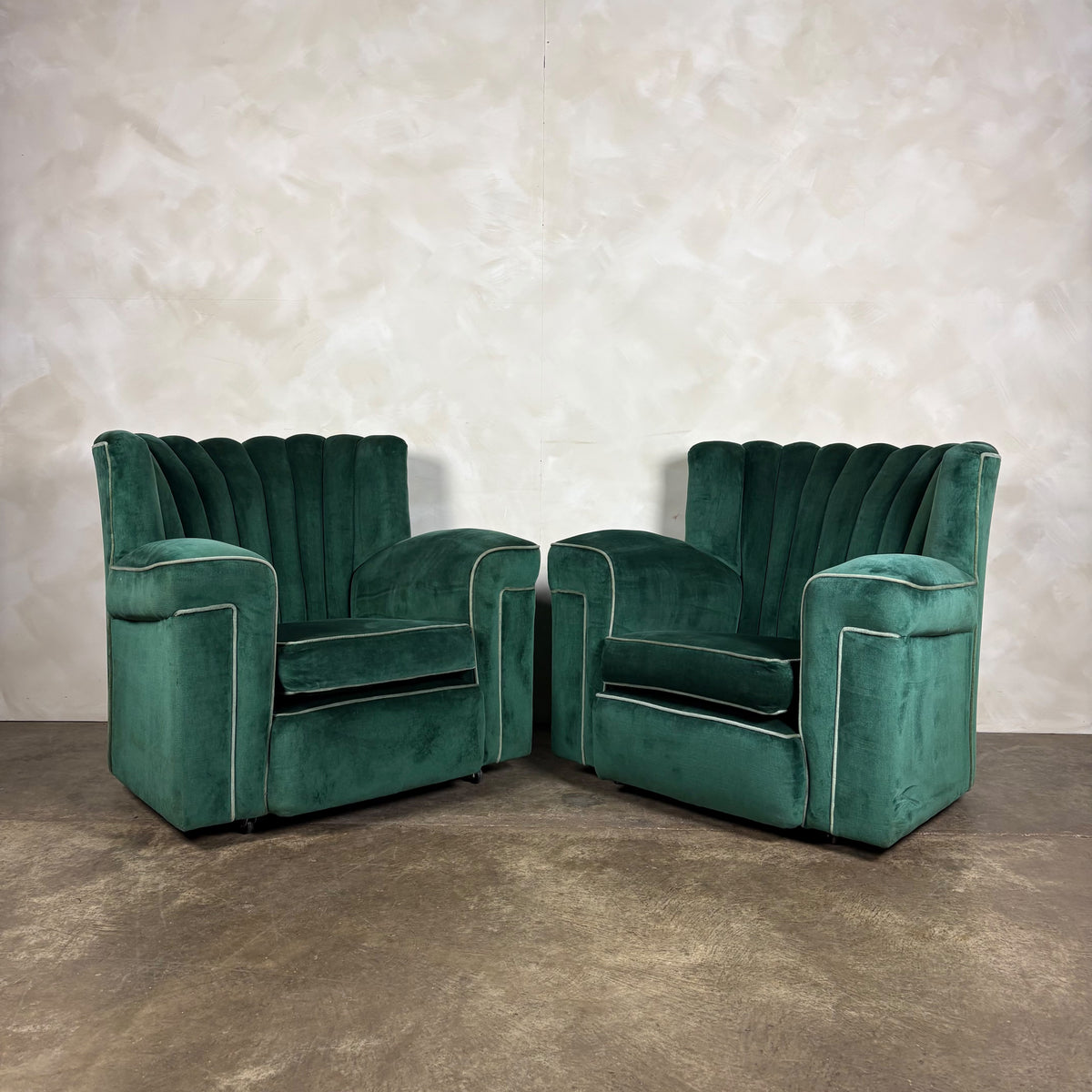 Vintage Art Deco Three Seater Sofa & Pair Of Armchairs In Emerald Turquoise Green Velvet