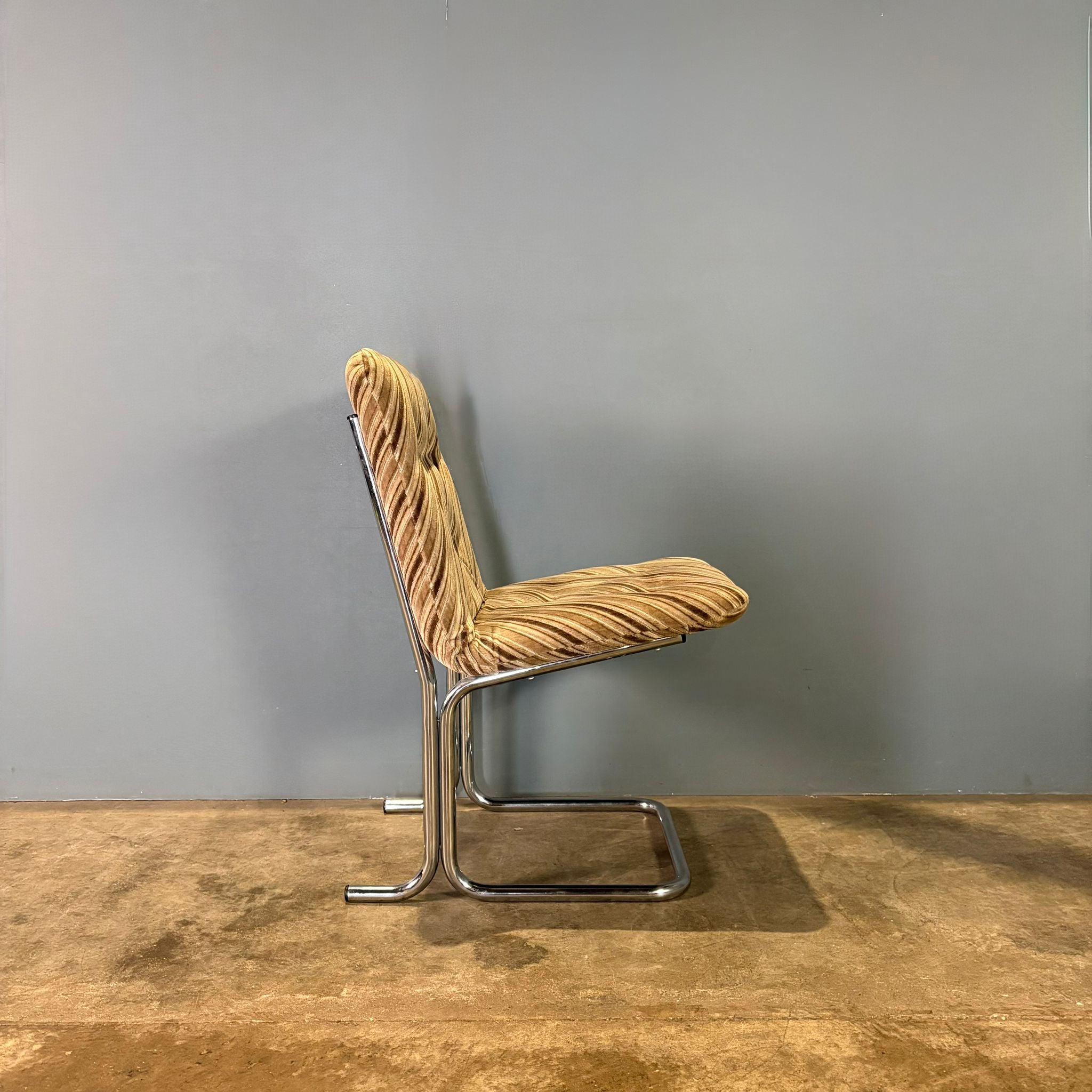 Six Geometric Patterned Chrome Cantilevered Dining Chairs Mid Century Vintage Retro MCM